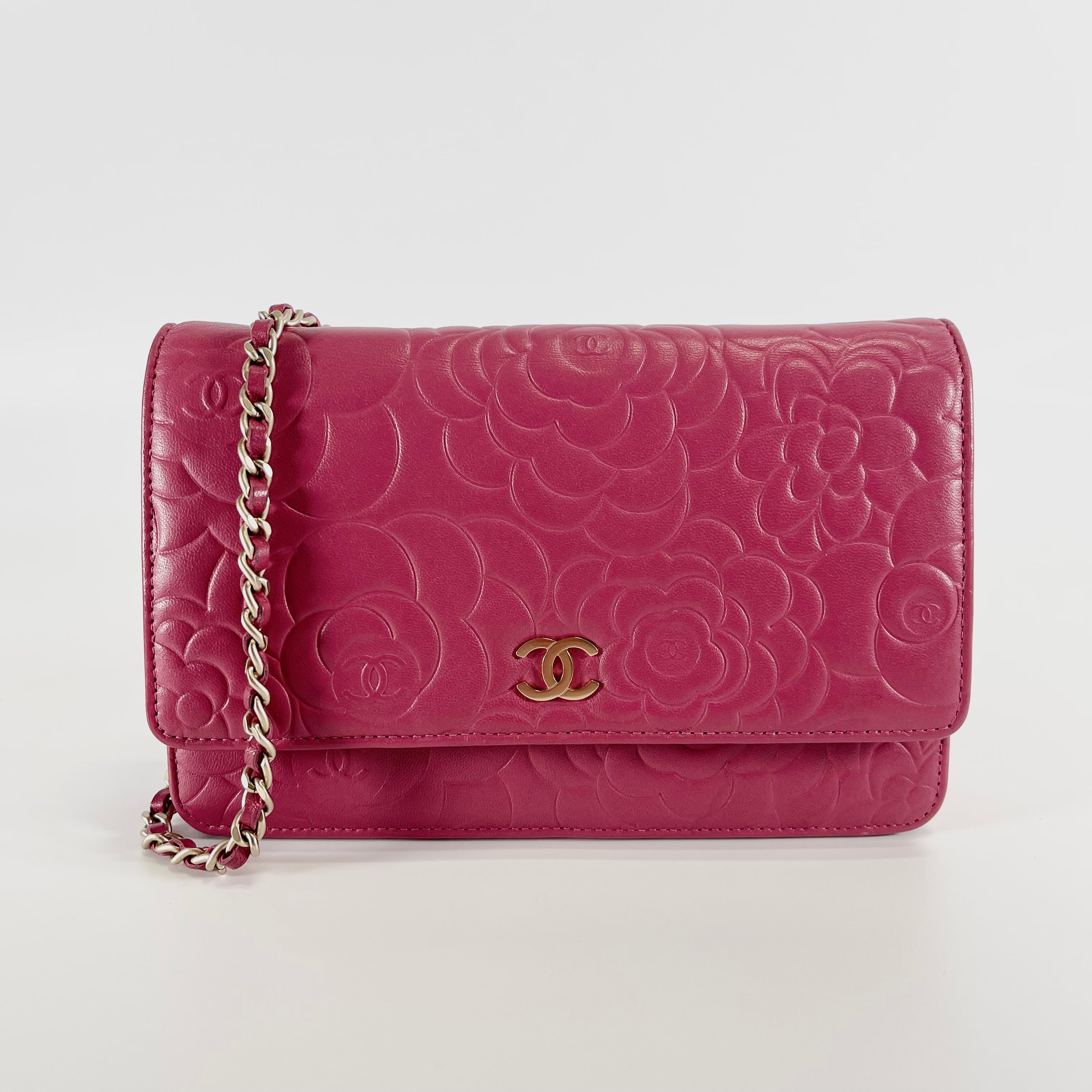 CHANEL Camellia chainWallet