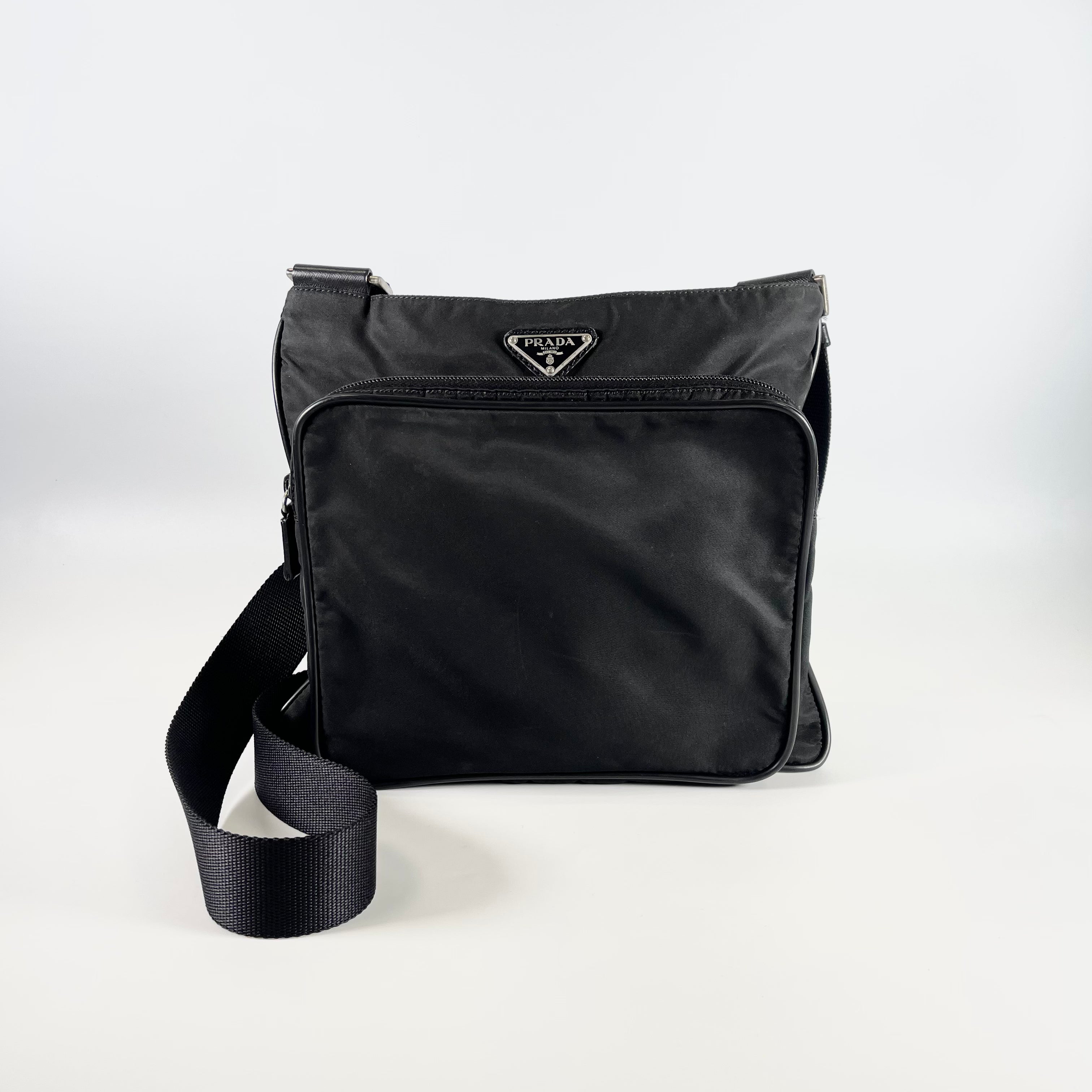 2602 secondhand PRADA Shoulder bag