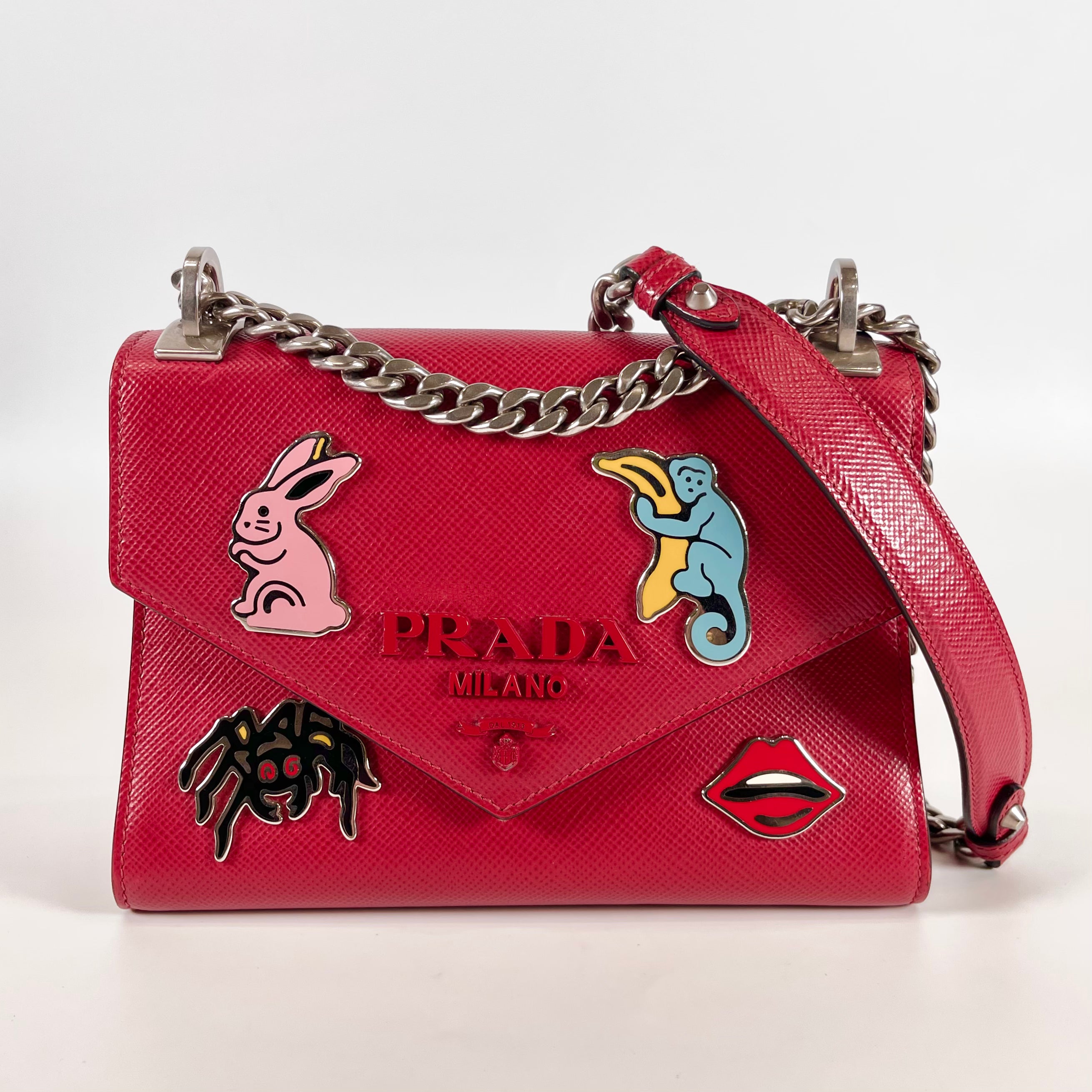 2602 secondhand PRADA brand bag 7/D Saffiano leather Triangle Logo shoulder Red