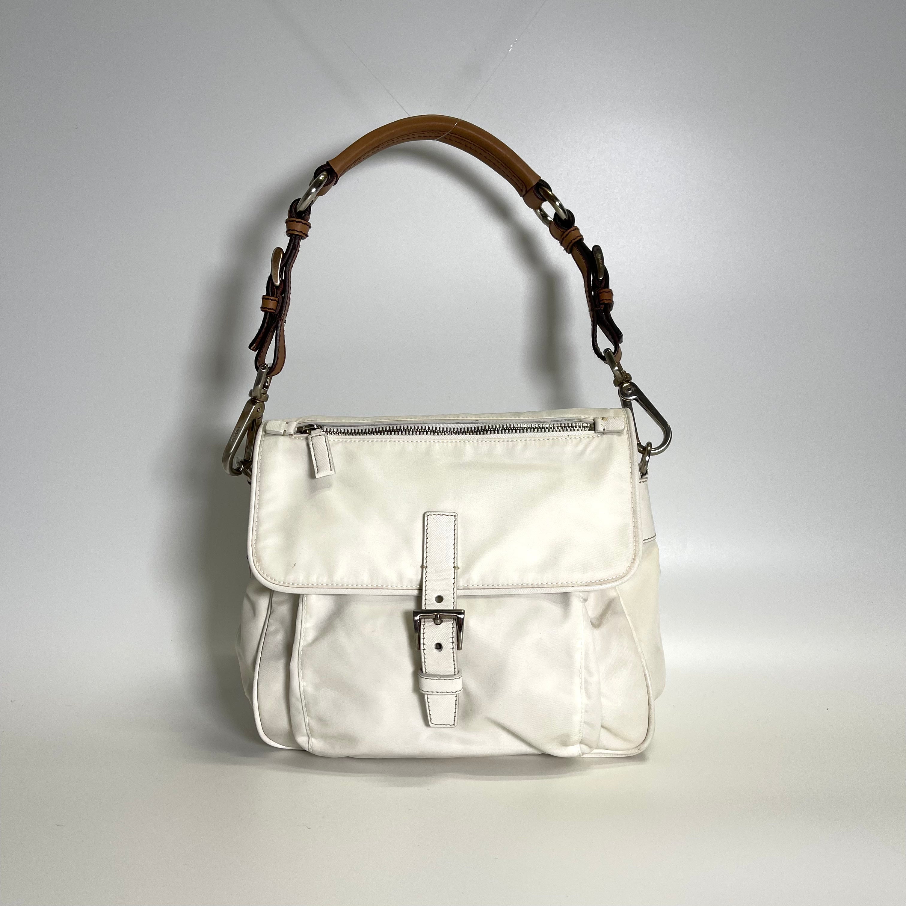2512 secondhand  PRADA hand bag