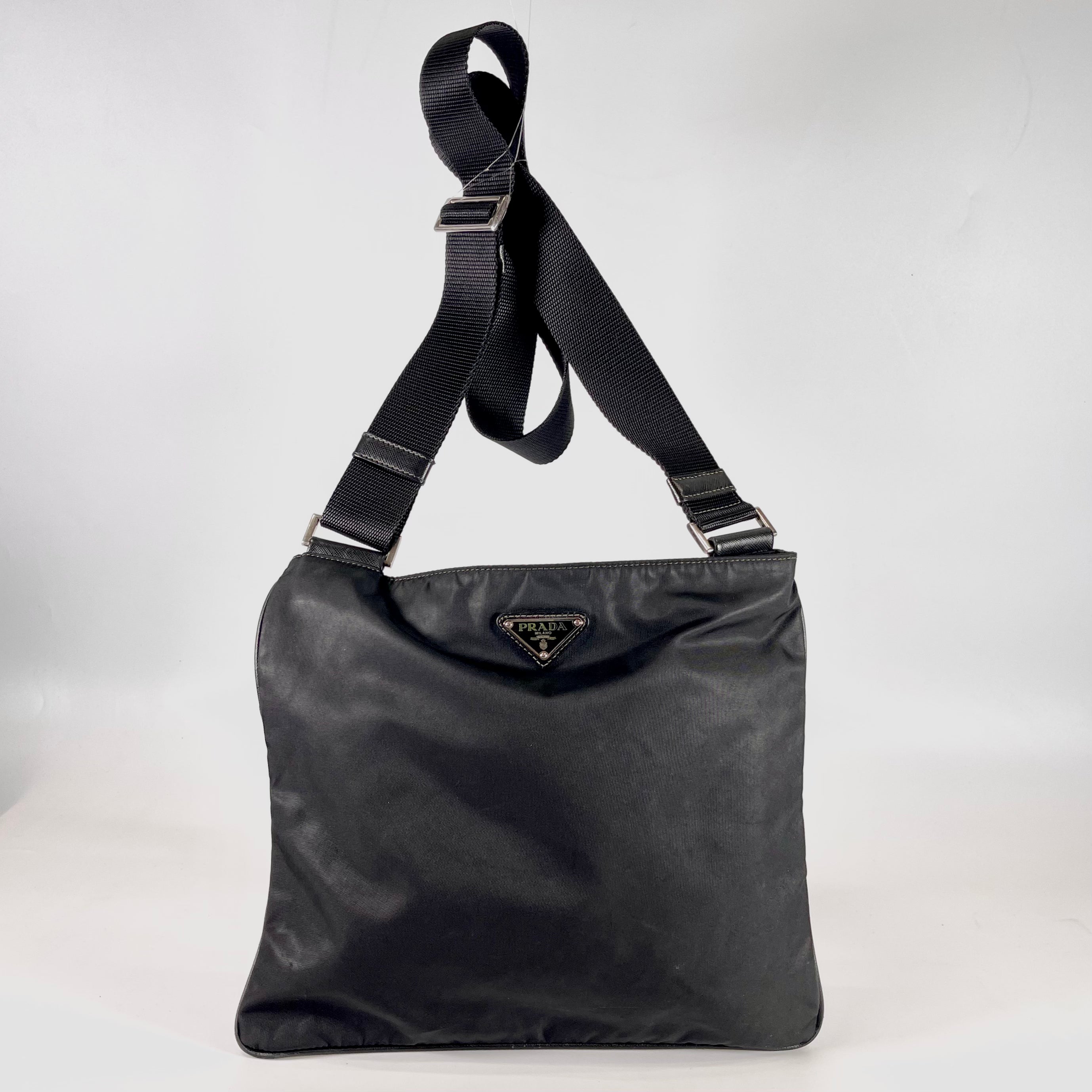 2601 secondhand PRADA nylon Shoulder bag
