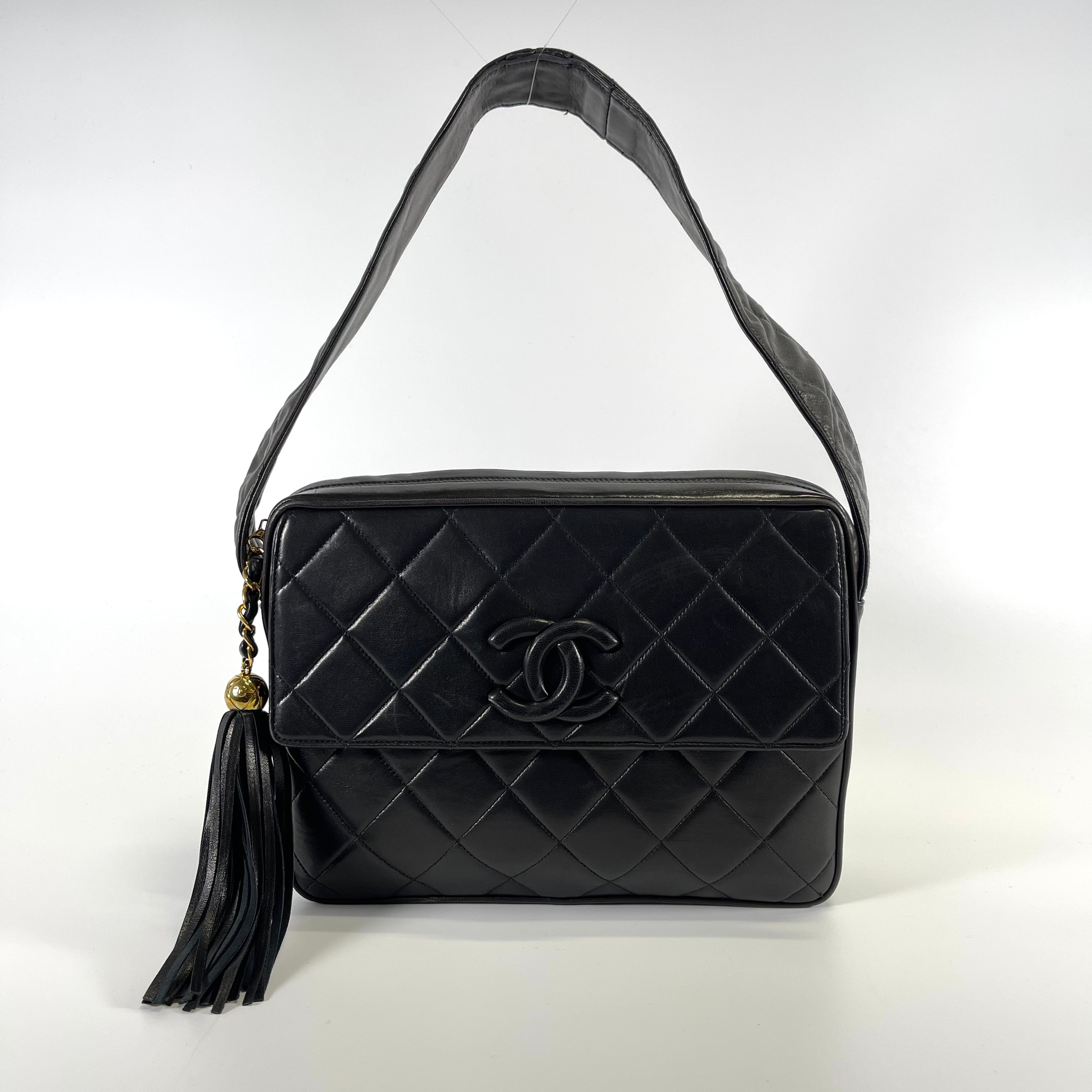 2512 secondhand  CHANEL Matelasse fringe shoulderbag