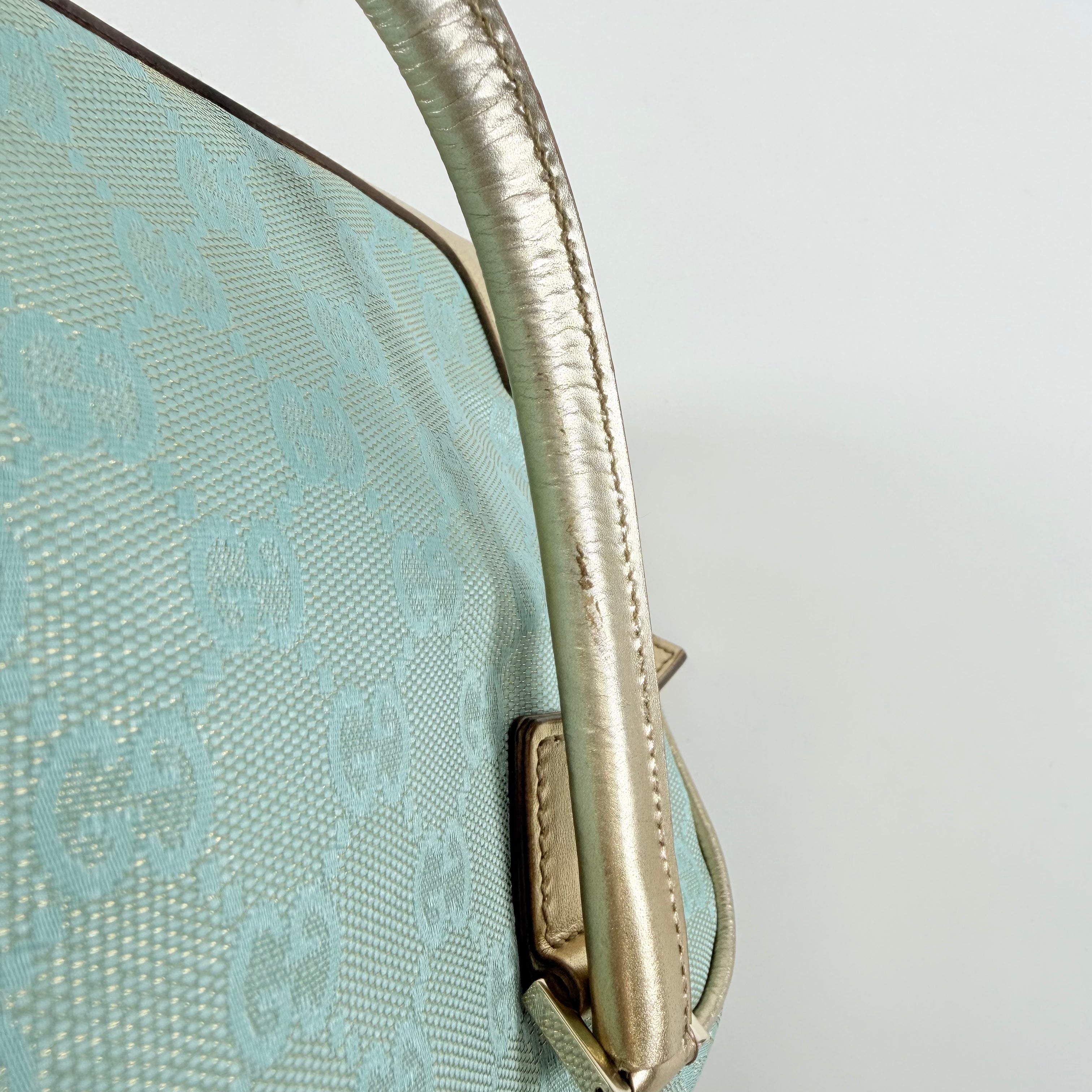 2608 secondhand GUCCI GG canvas hand bag