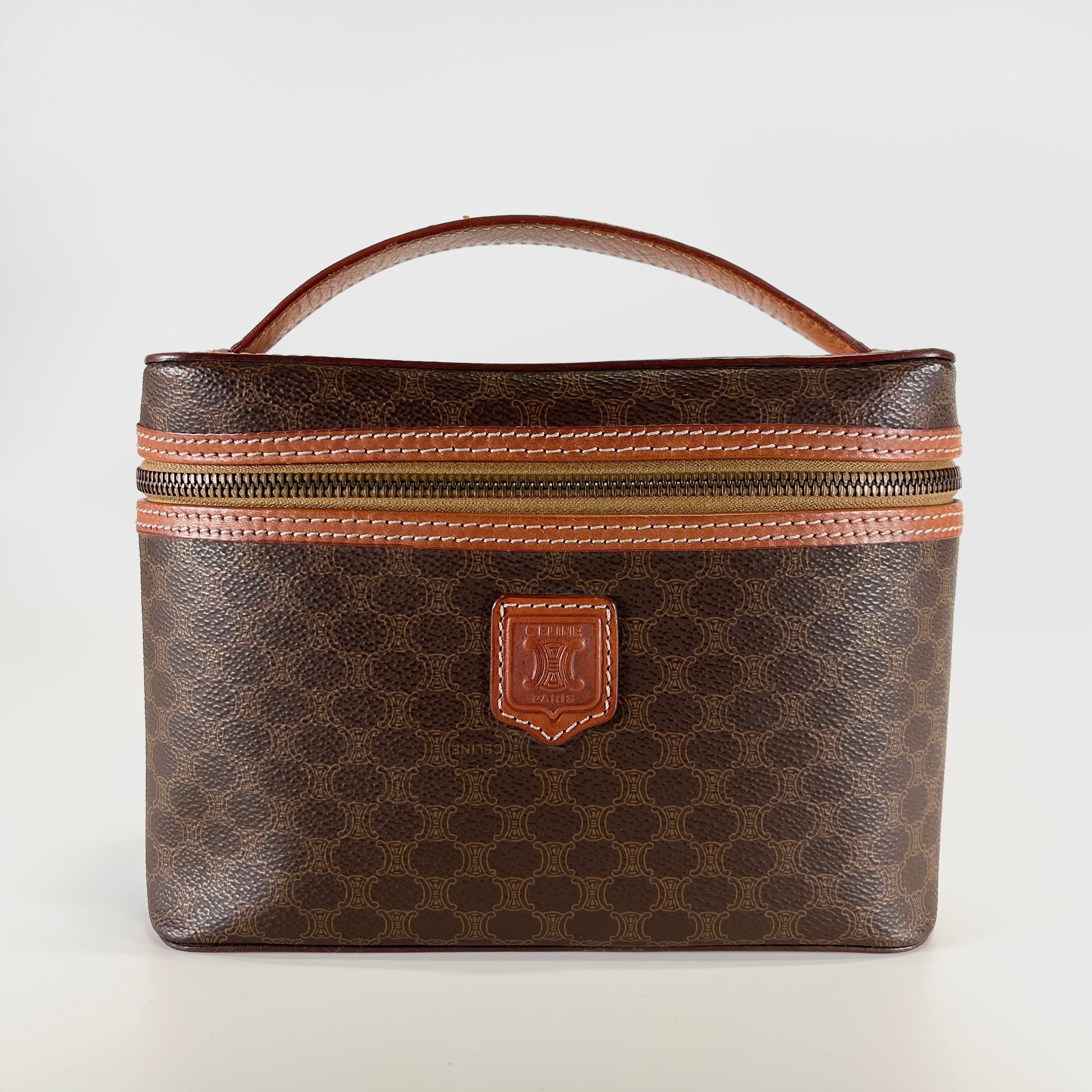 2605 secondhand CELINE Macadam hand bag