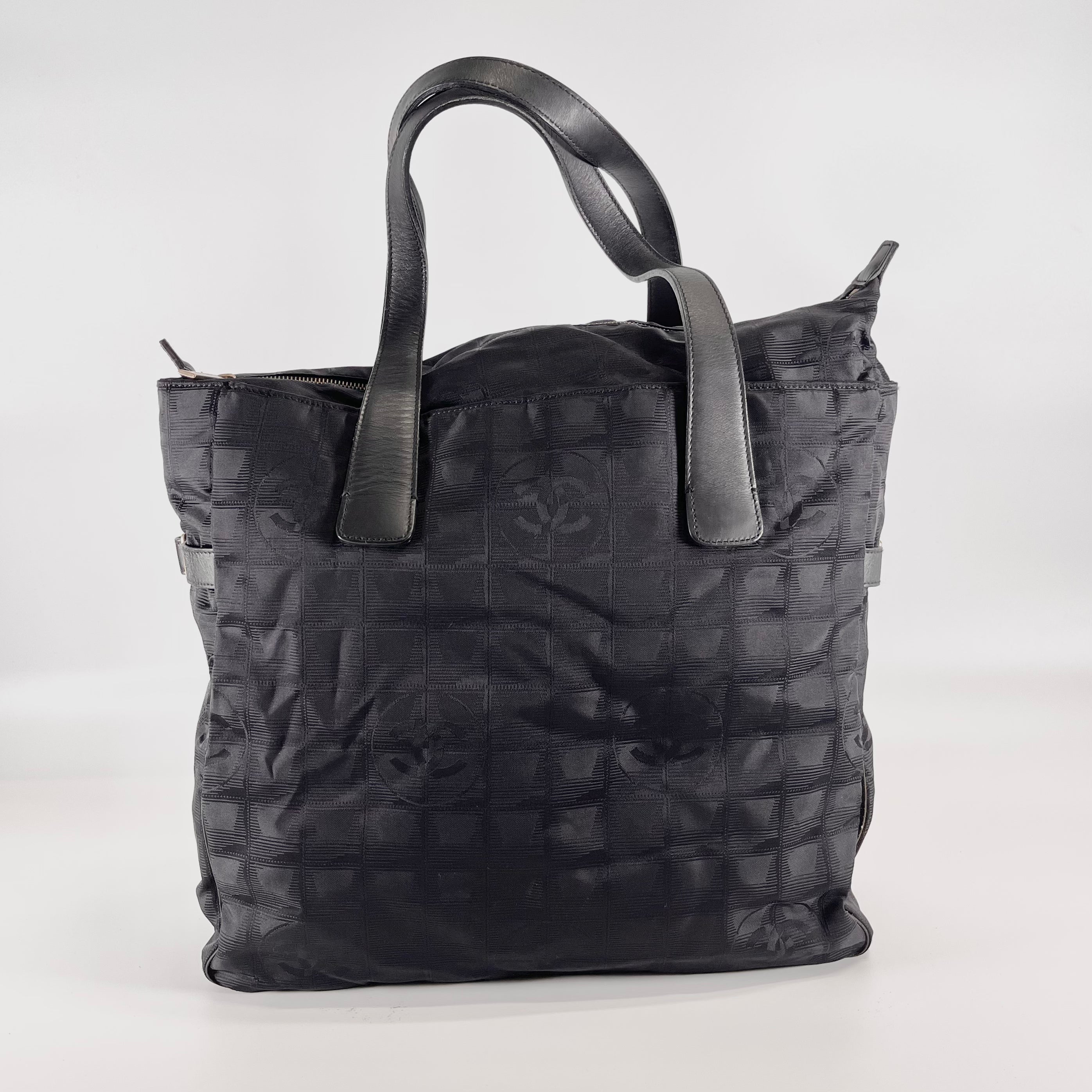 2602 secondhand CHANEL New Travel Line Tote GM