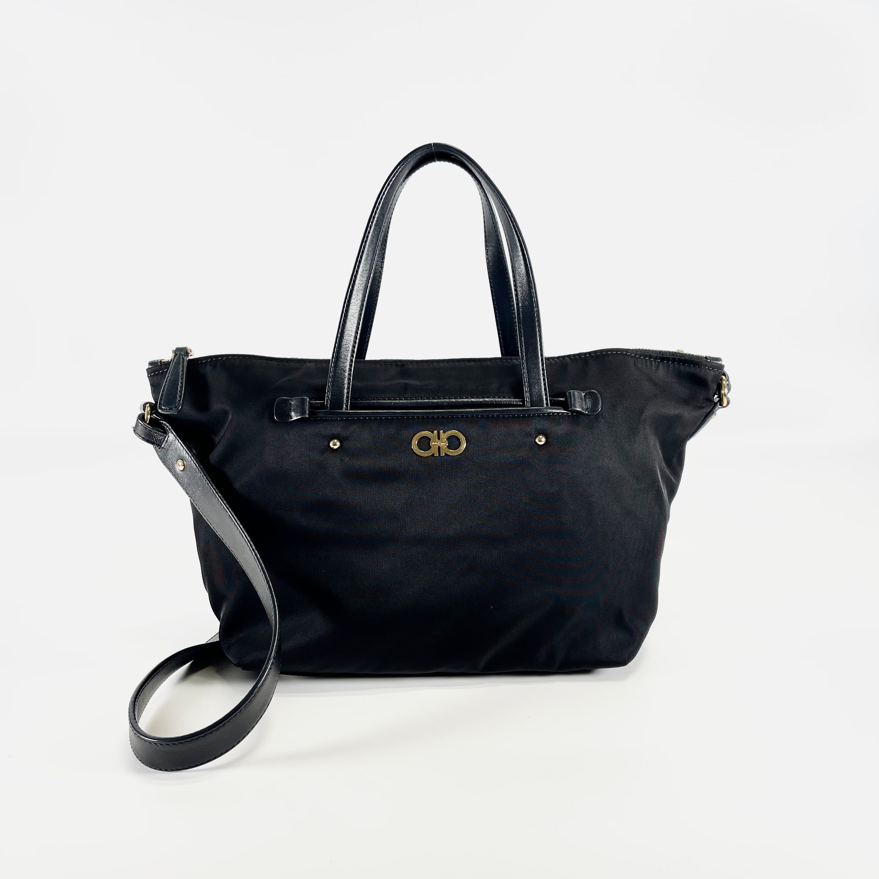 2602 secondhand Ferragamo Gancini Tote Bag