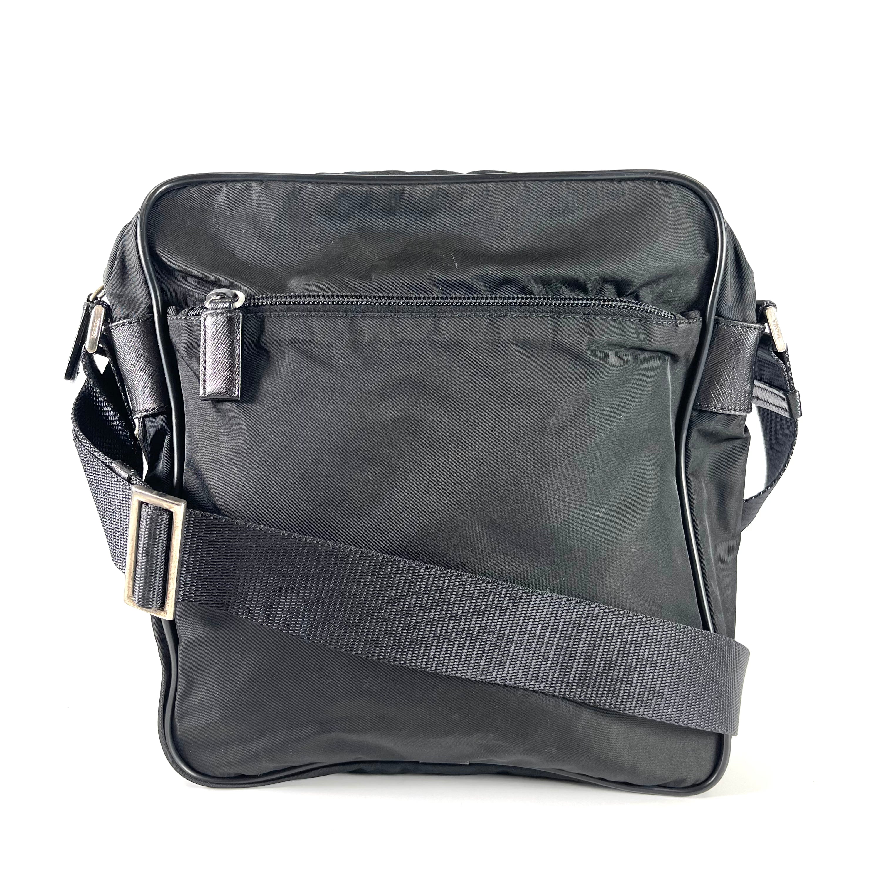 2601 PRADA shoulder back black