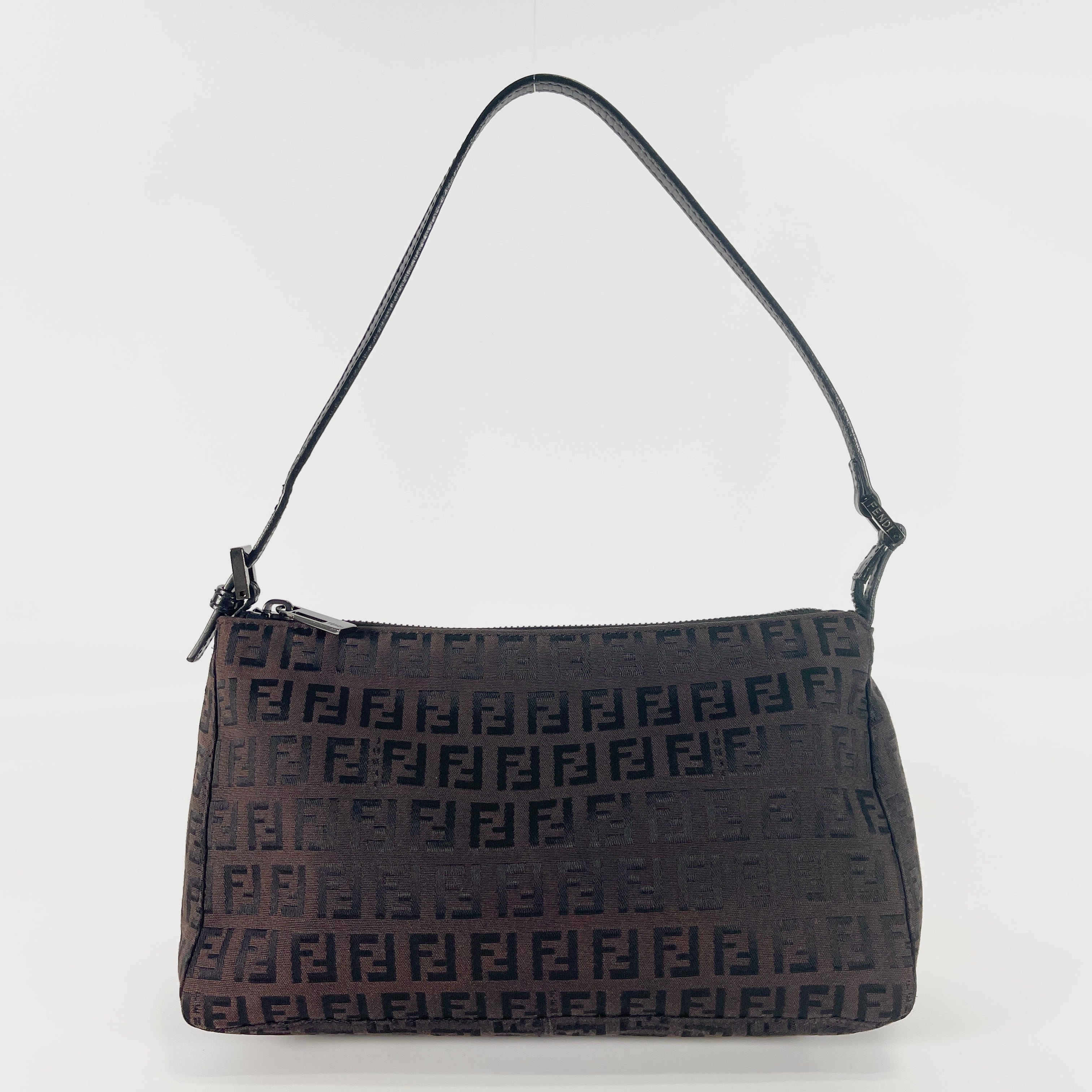 2603 secondhand FENDI Zucchino canvas x leather hand bag Brown black 8BR267