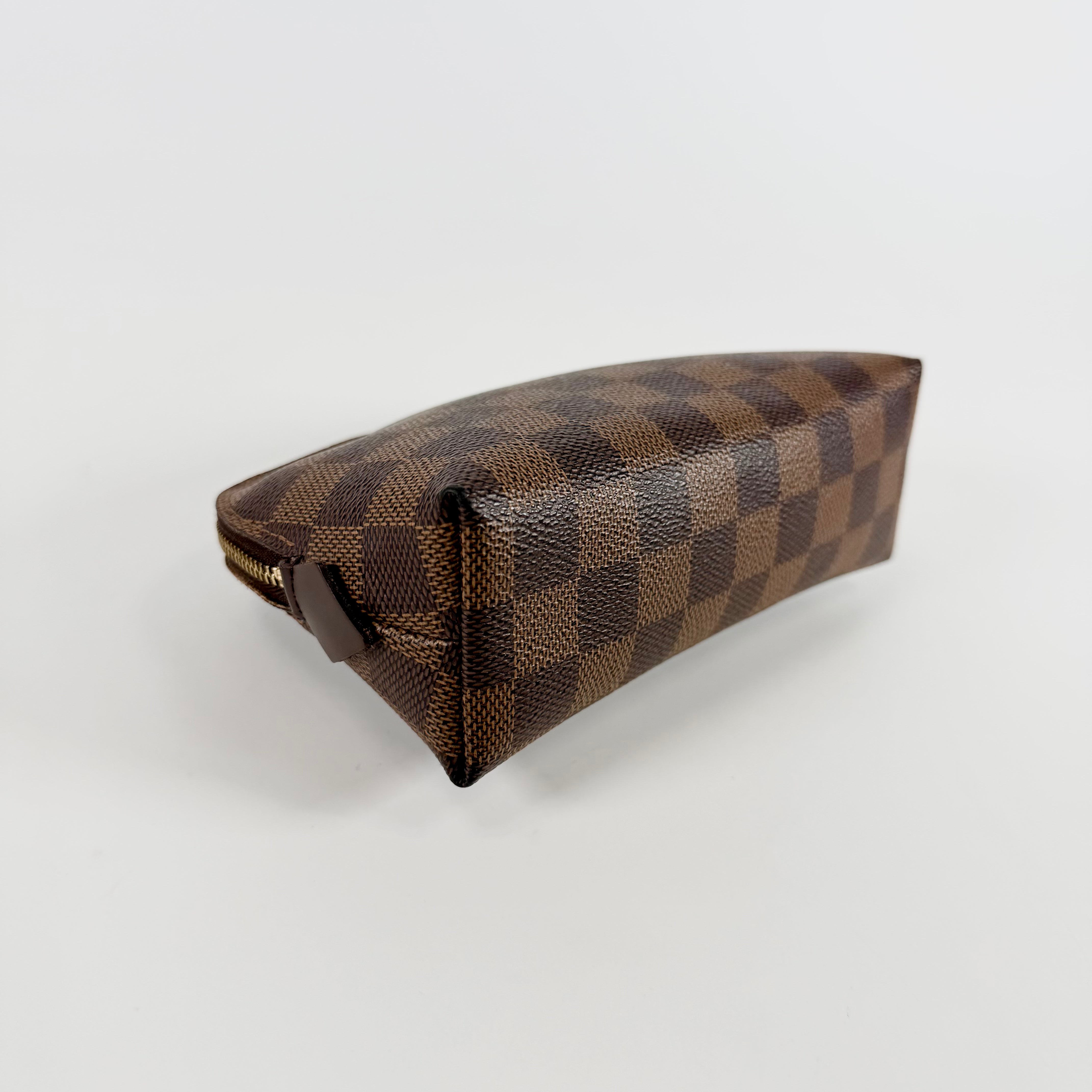 2608 secondhand LV Damier N47516 Pochette Cosmetique PM CA0045
