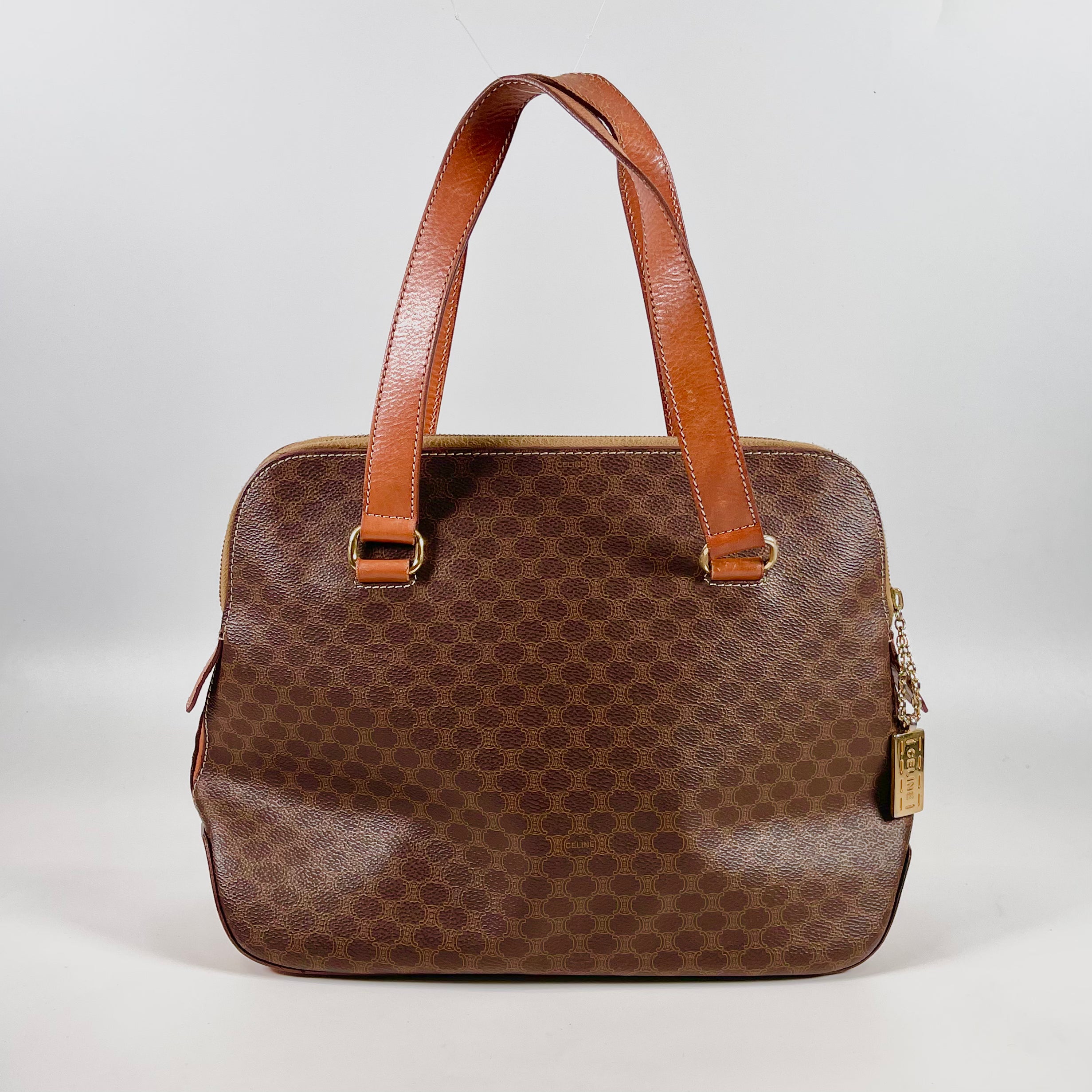2512 secondhand  CELINE Macadam hand bag