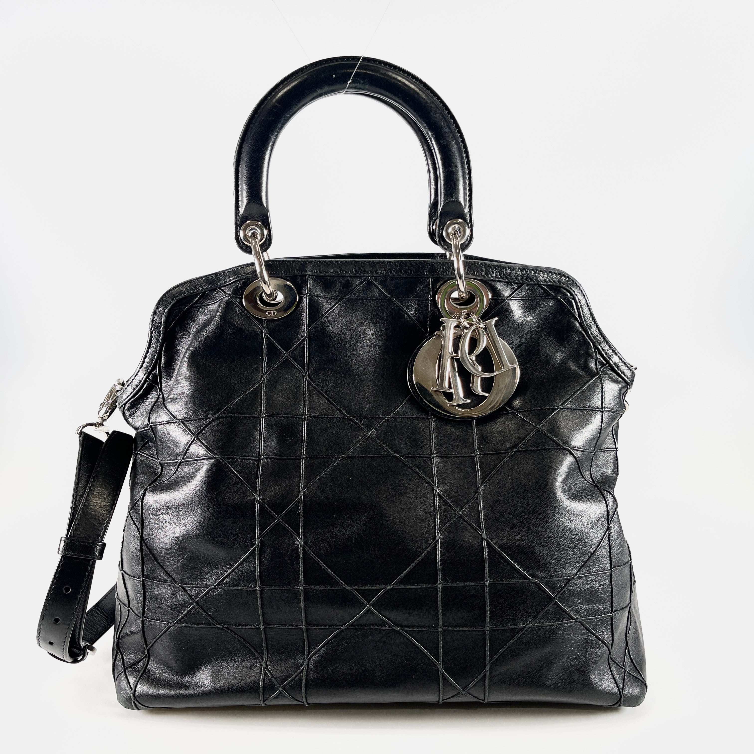 2604 secondhand CD brand bag M1300PGCA hand black