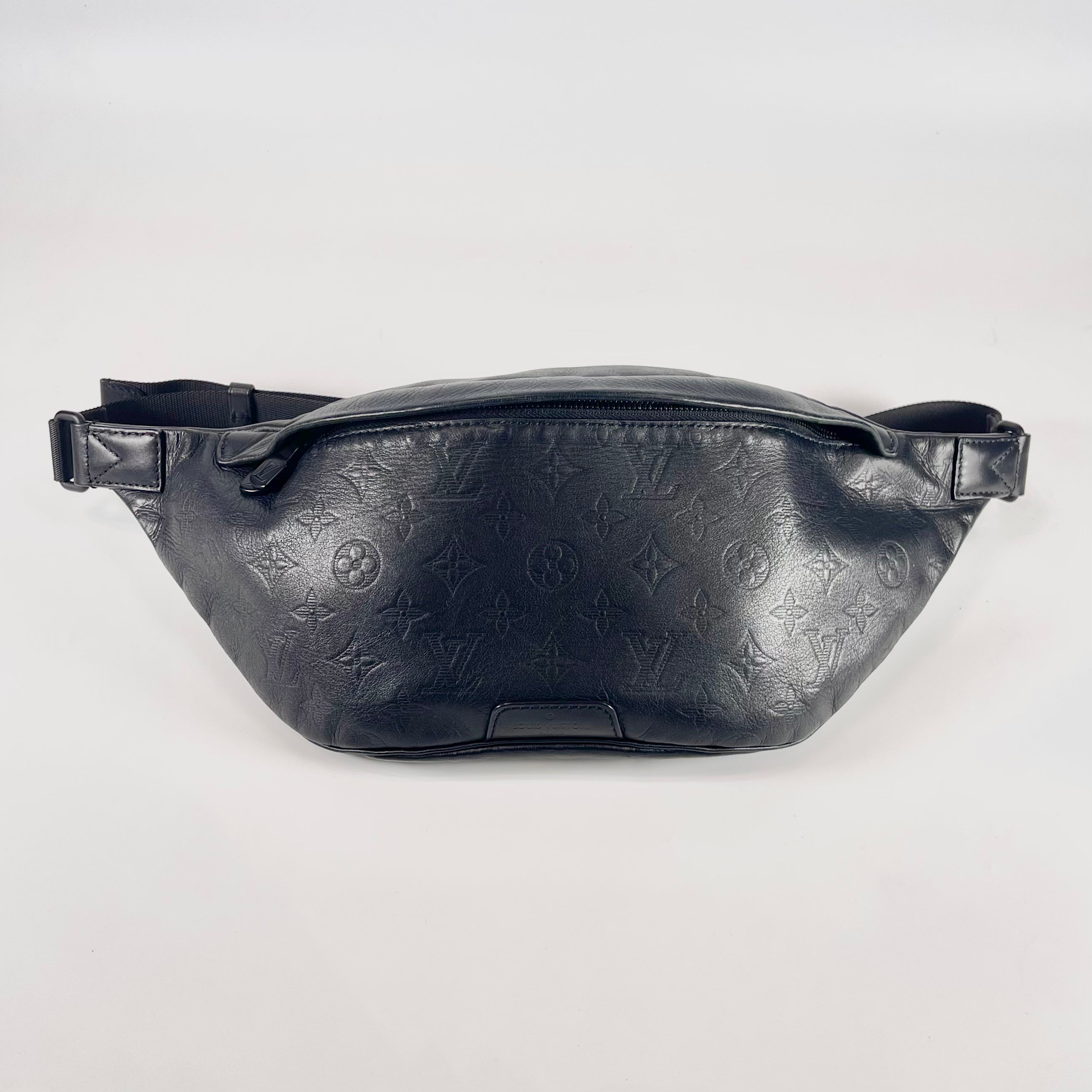 2601 secondhand LOUIS VUITTON Discovery Bam bag PM Monogram AB