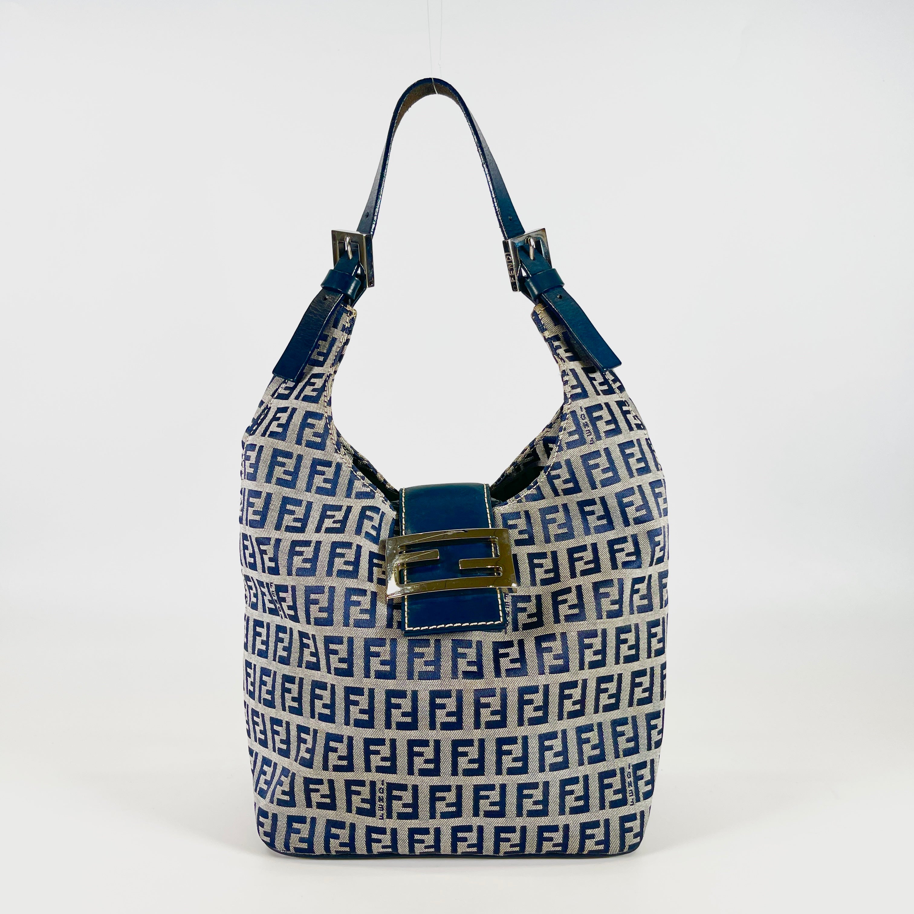 2602 secondhand FENDI Shoulder bag