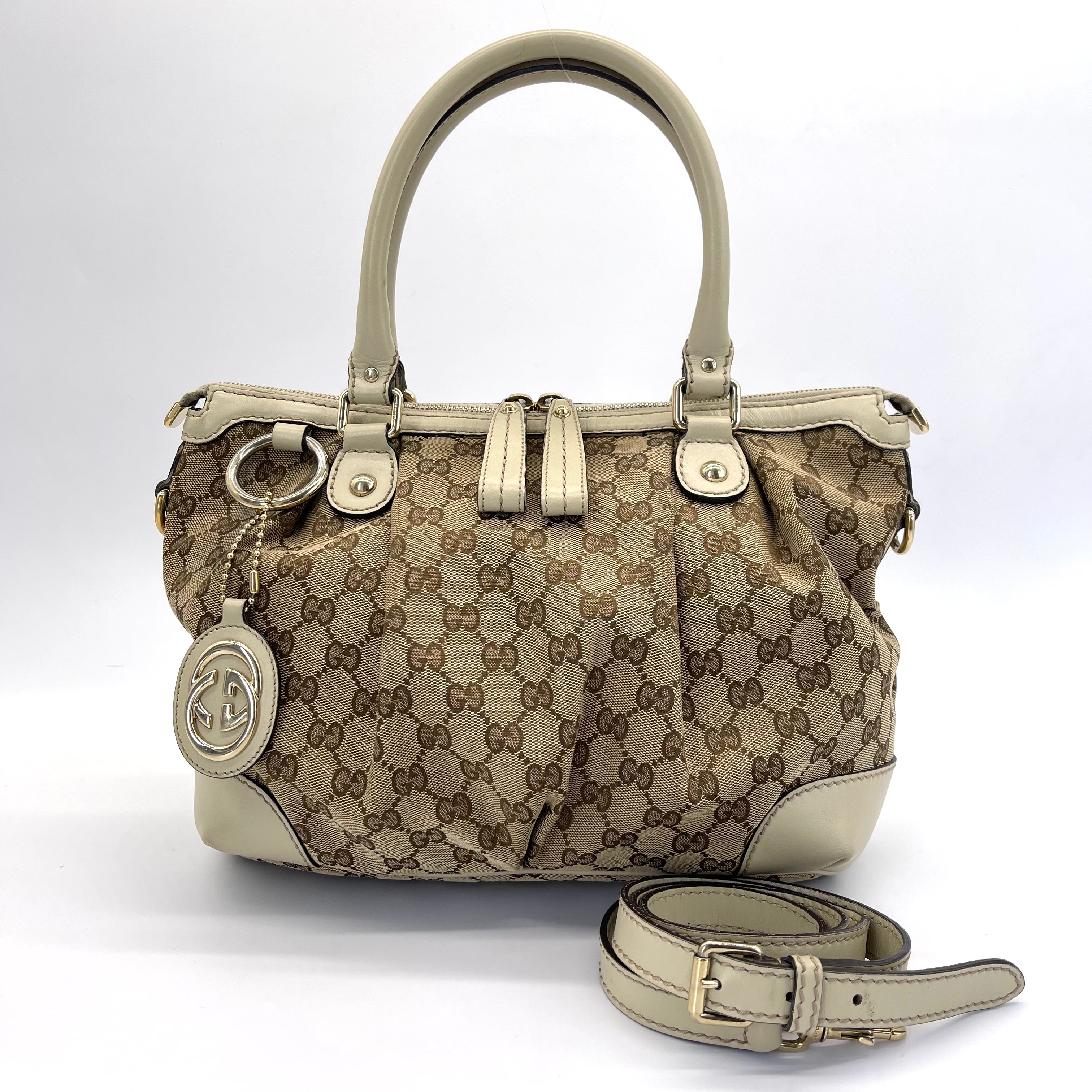 2512 secondhand  GUCCI bag GGcanvas Suki