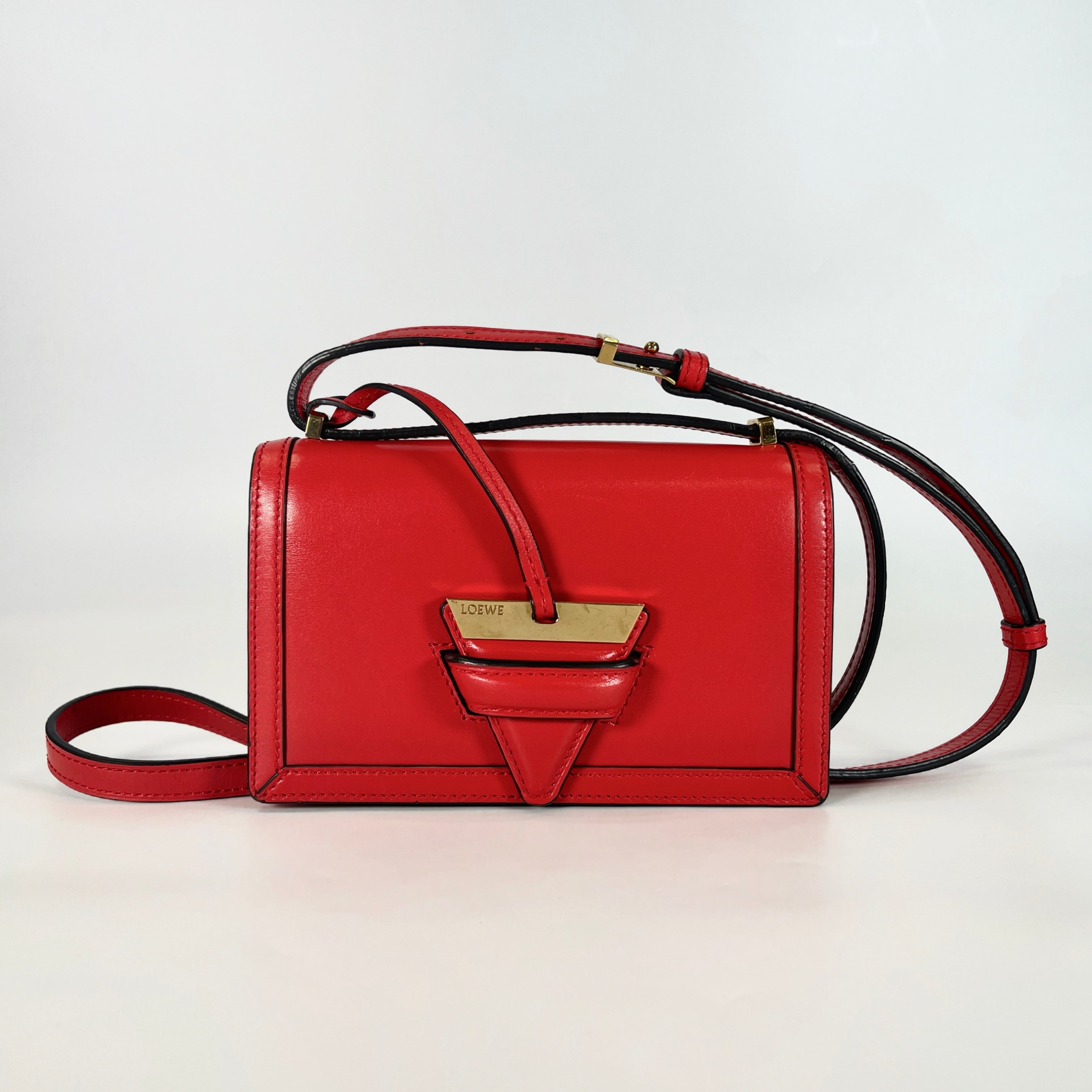 2604 secondhand LOEWE Barcelona Shoulder bag