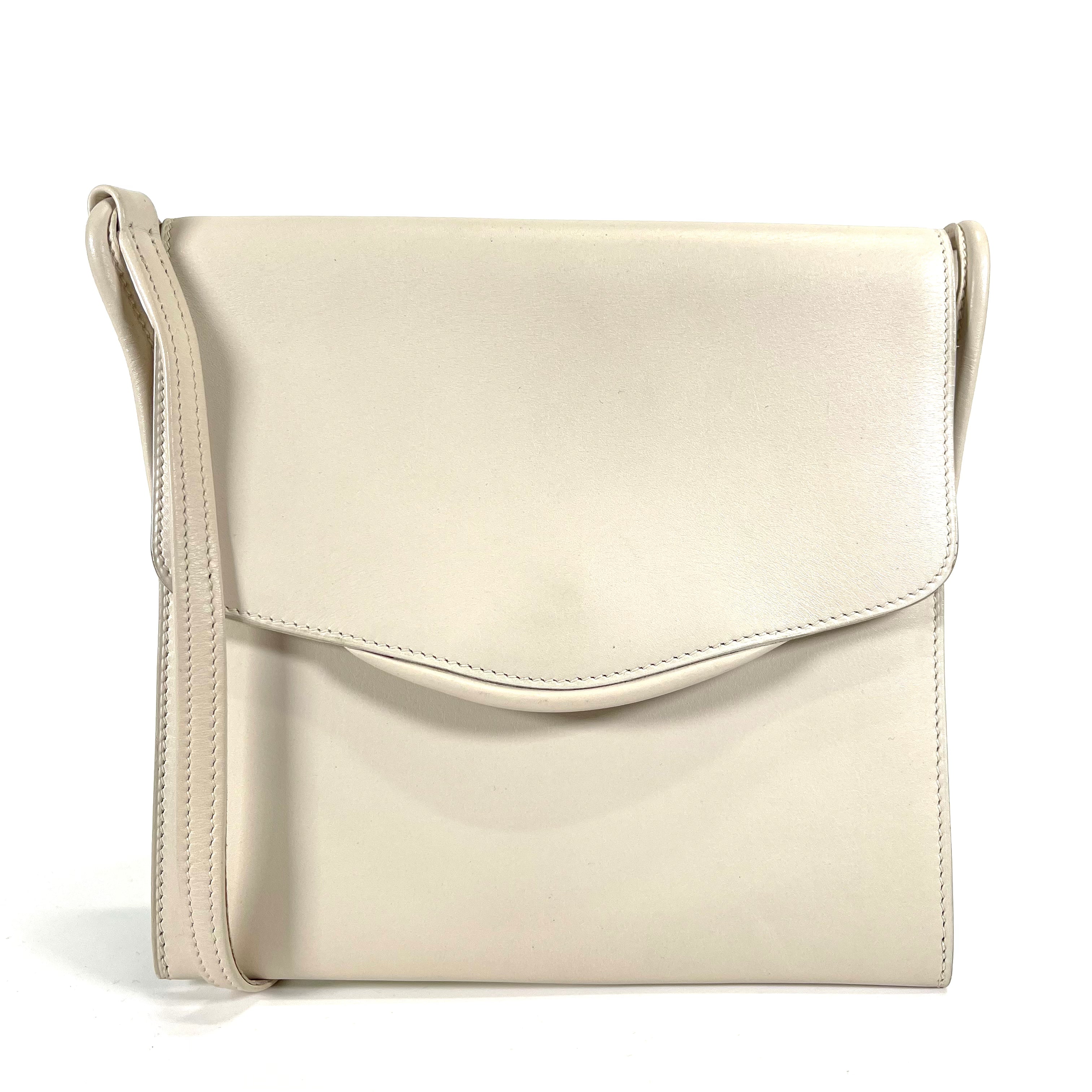 2510 HERMES Box Scarf Shoulder Bag White