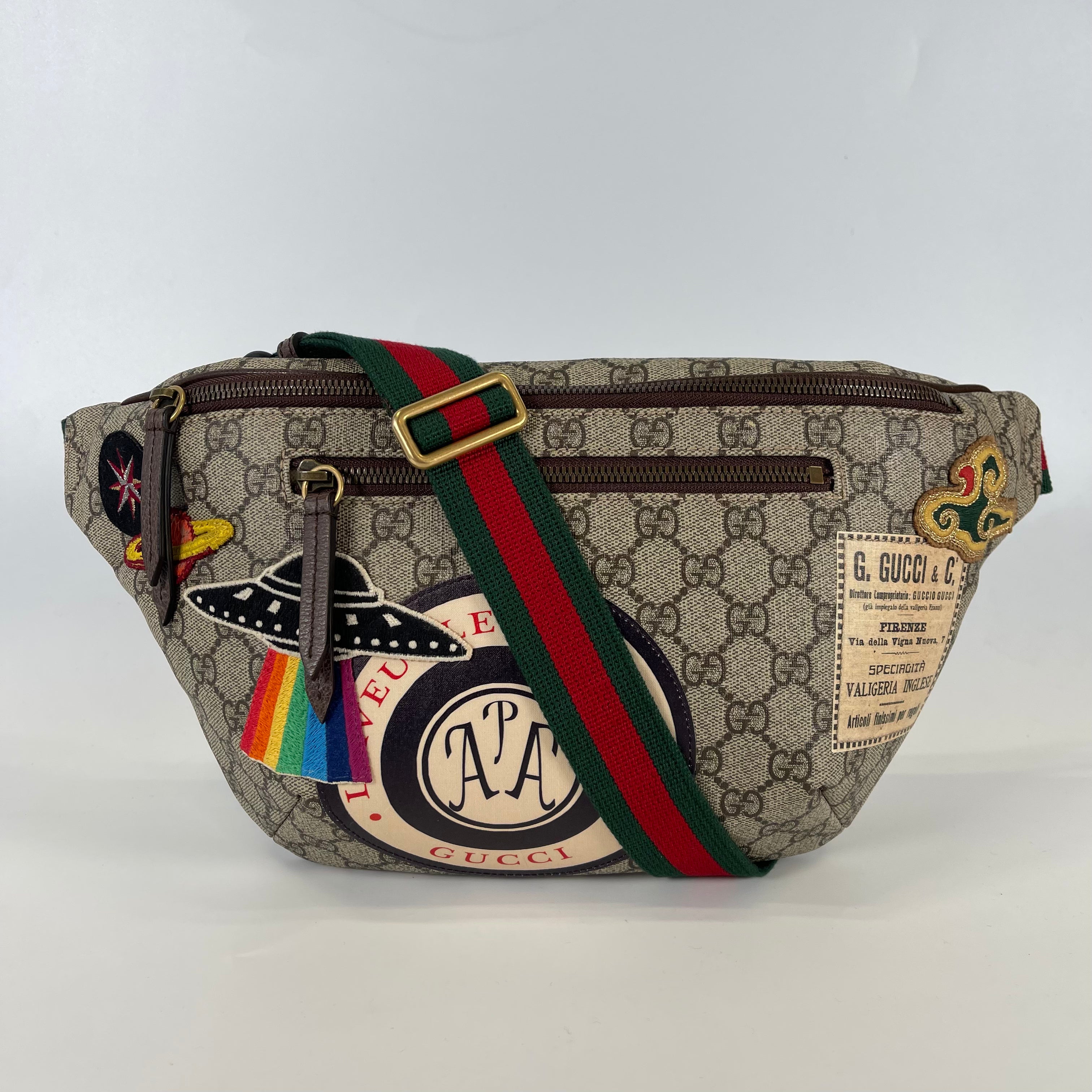 2511 GUCCI GG Supreme pen logo mark Body Bag