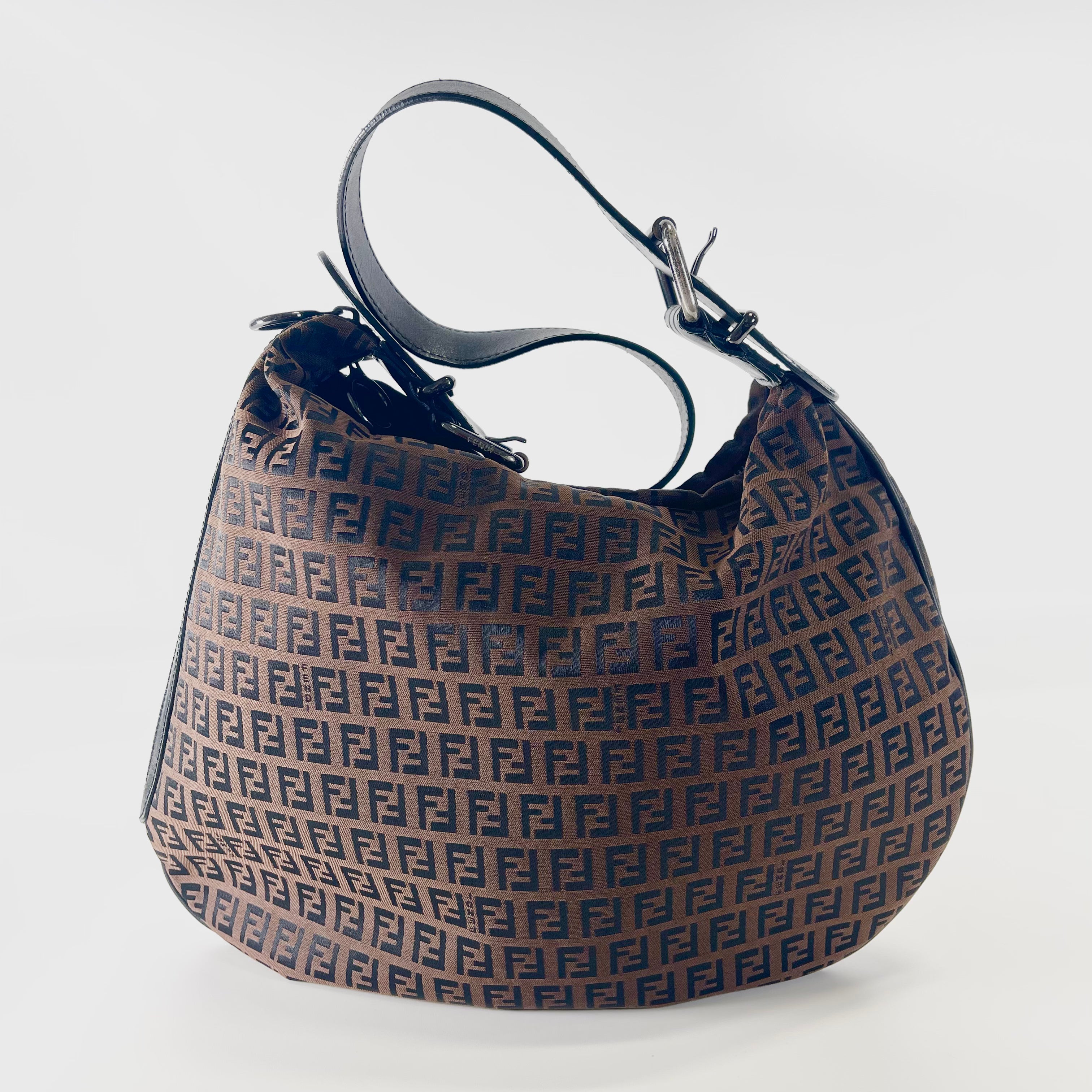 2603 secondhand FENDI Zucchino Shoulder bag