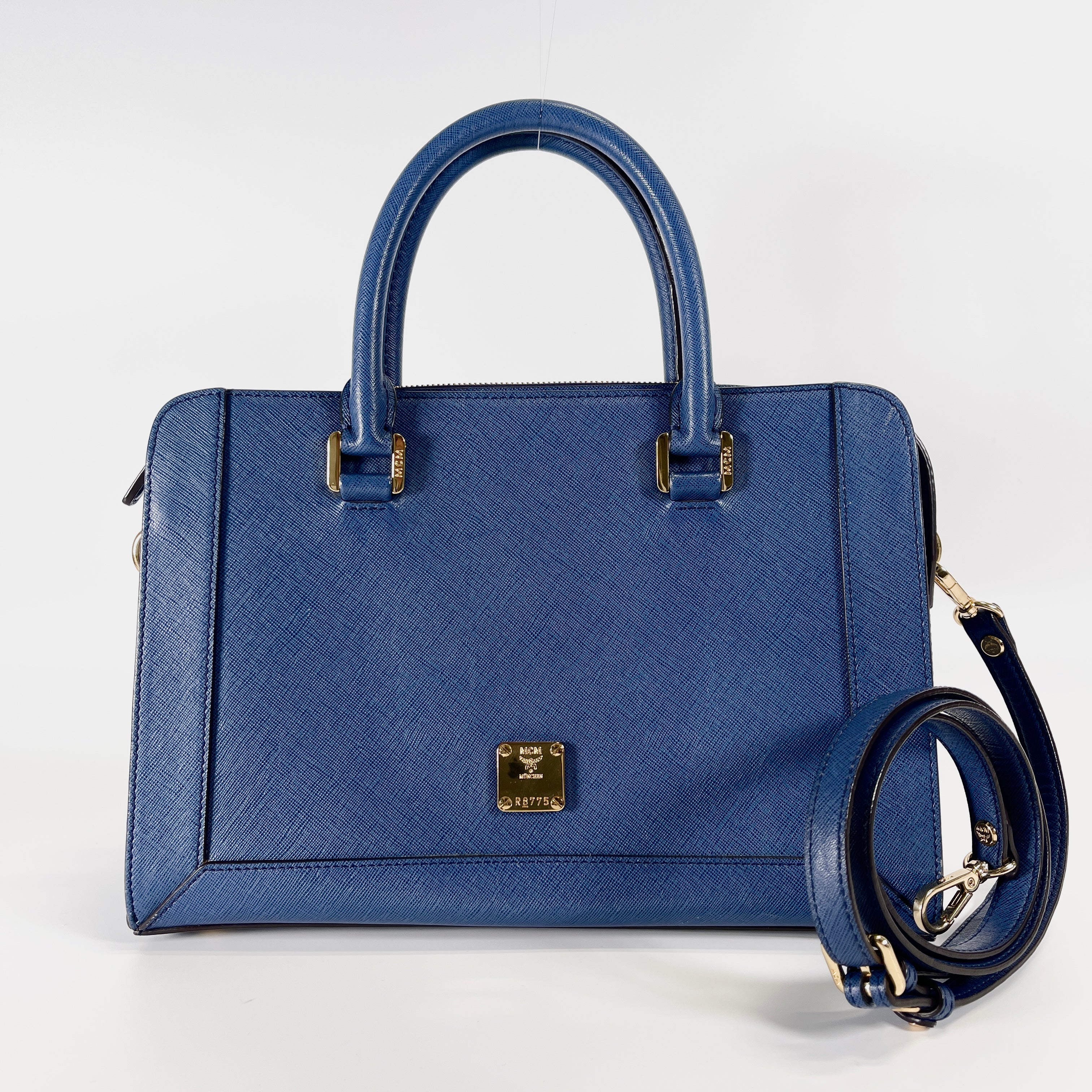 2603 secondhand MCM hand bag blue hand bag