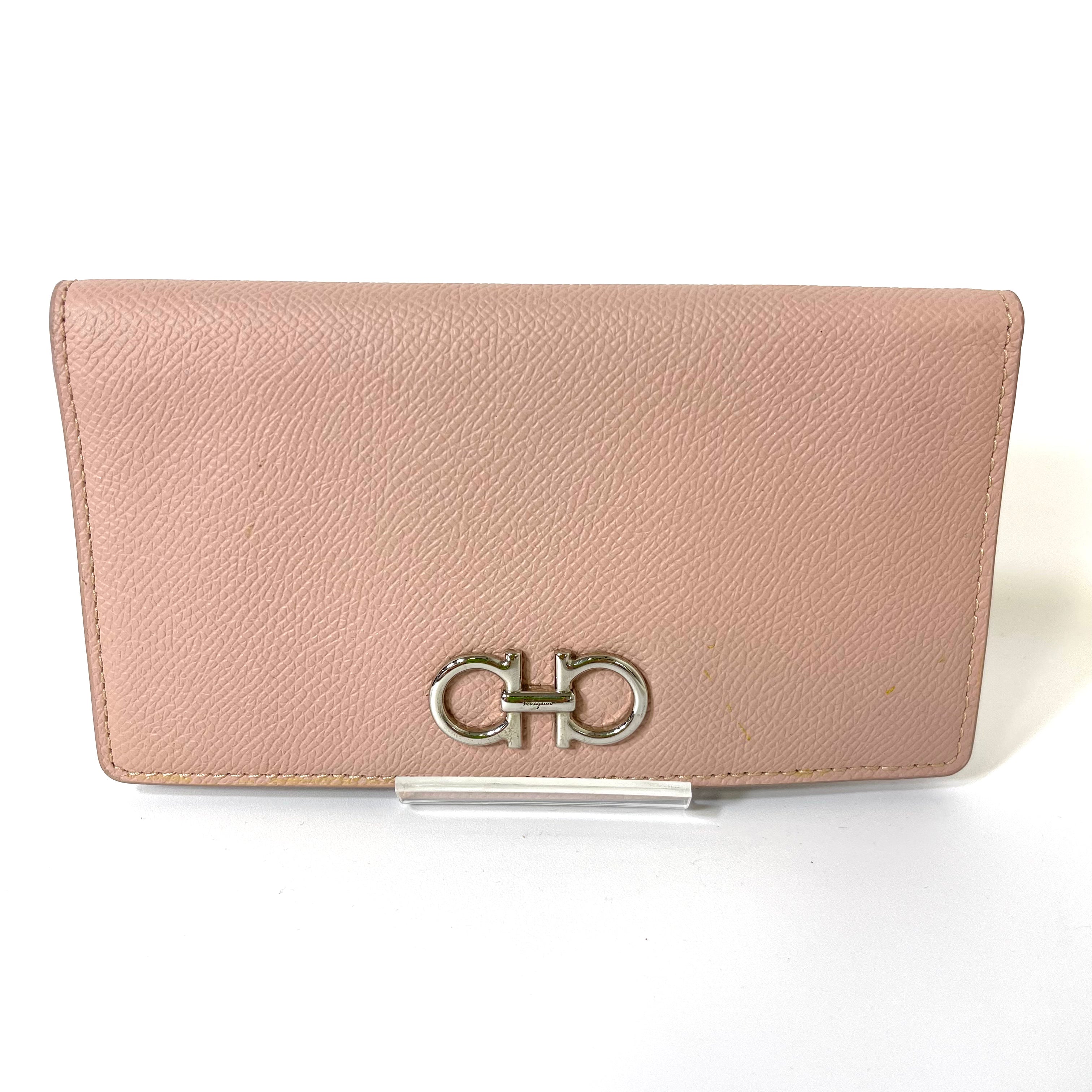 2509 Ferragamo Gancini Bifold Long Wallet Gancini 22
