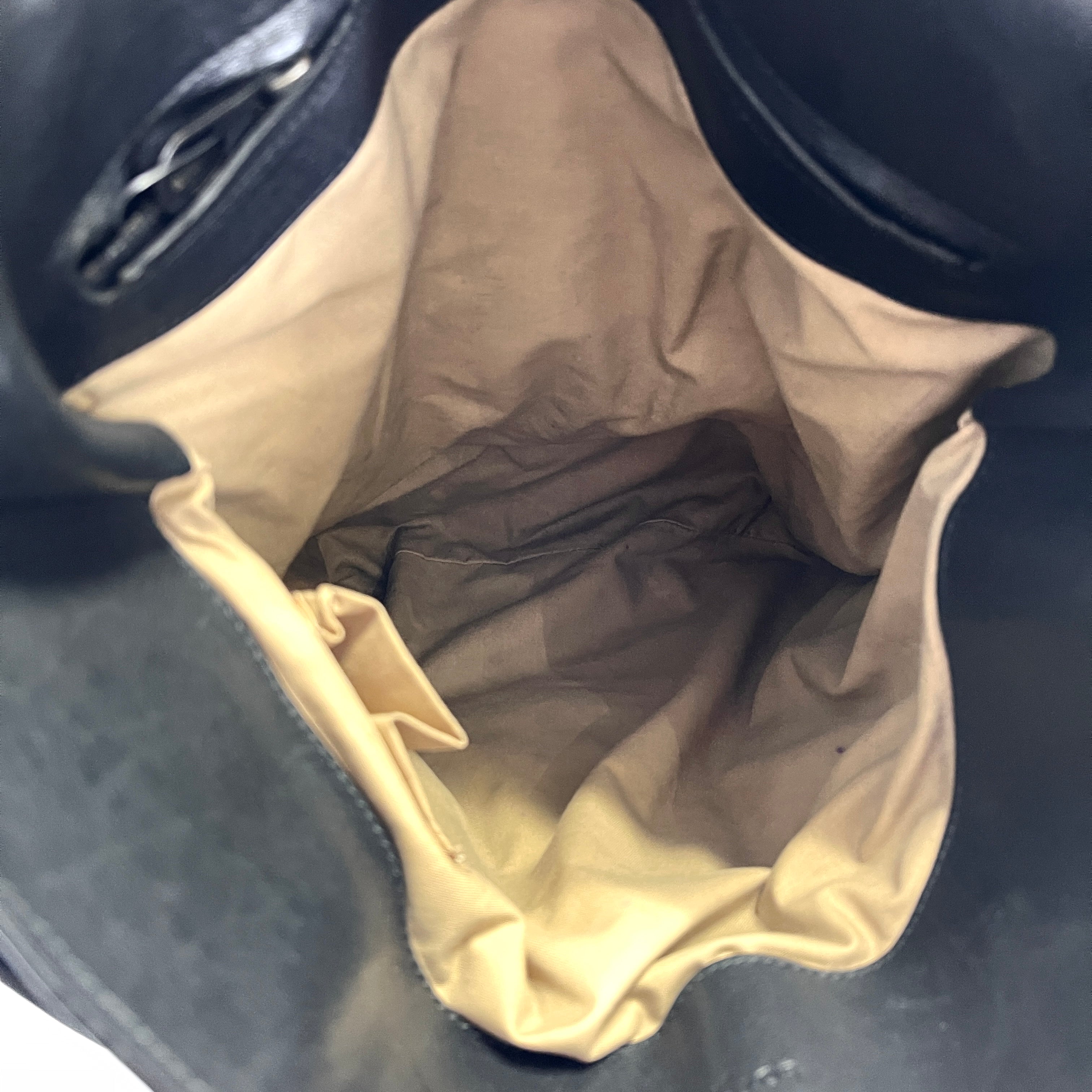 2604 secondhand BOTTEGA VENETA Intrecciato shoulder black