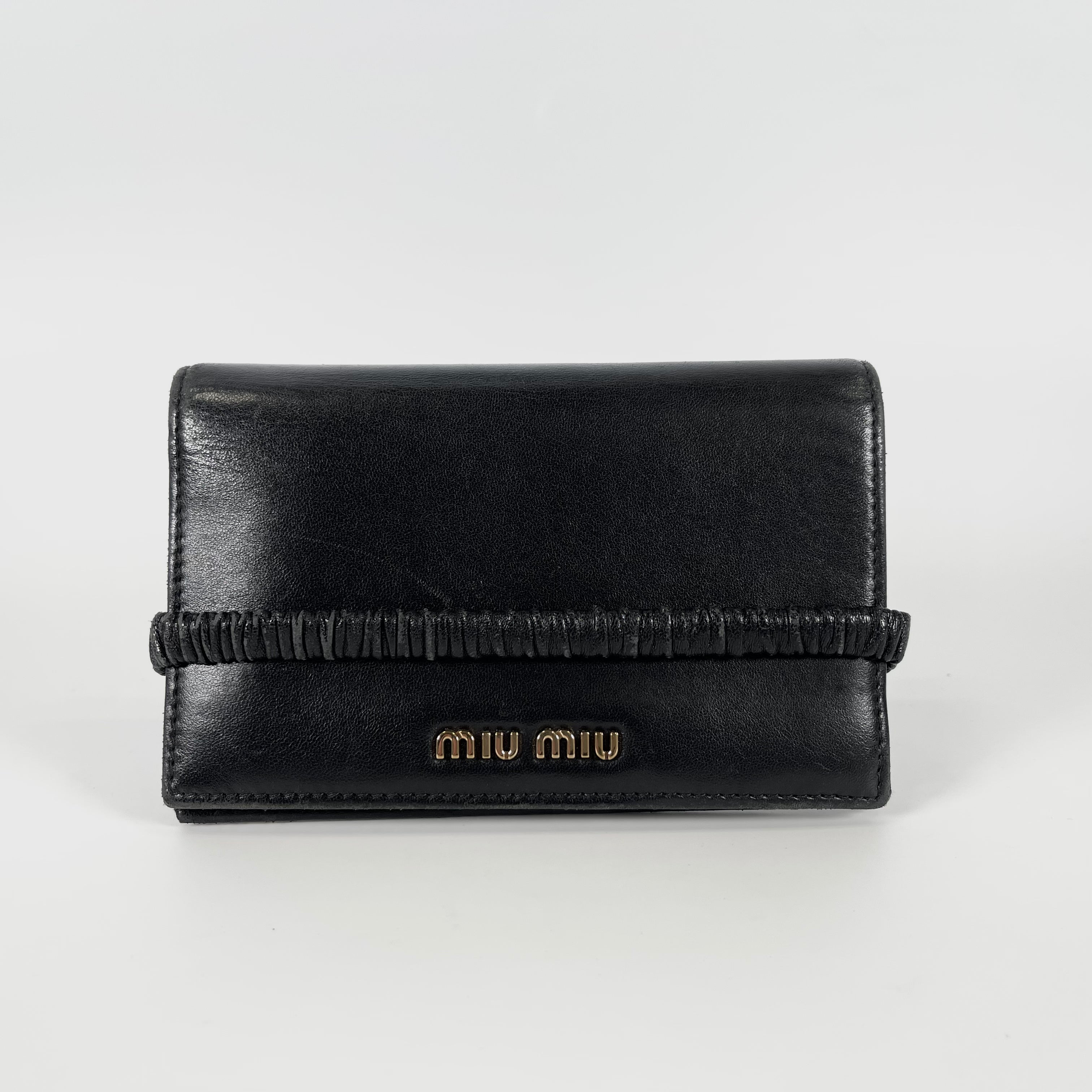 2512 secondhand  MIUMIU leather wallet black