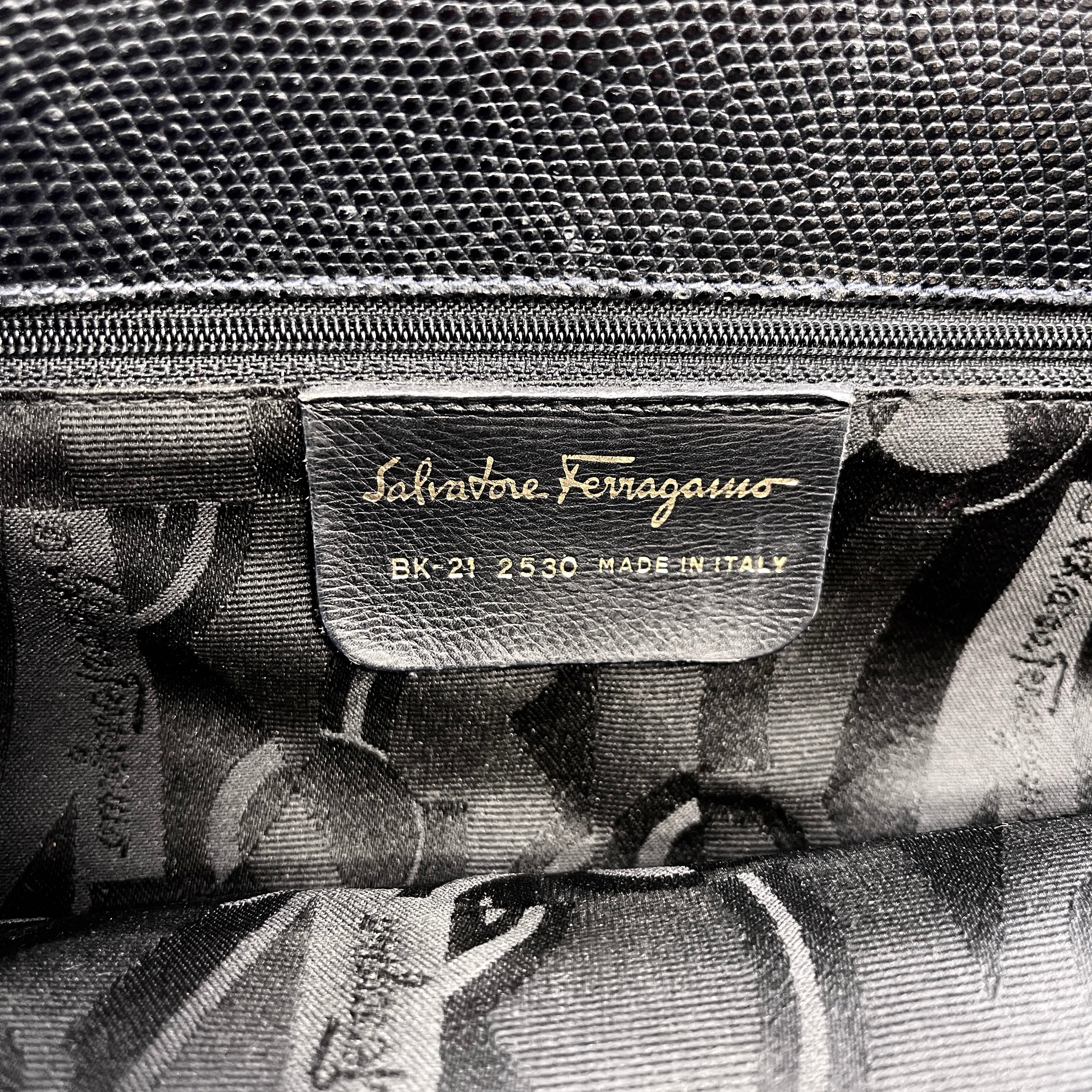 2605 secondhand Ferragamo Shoulder bag