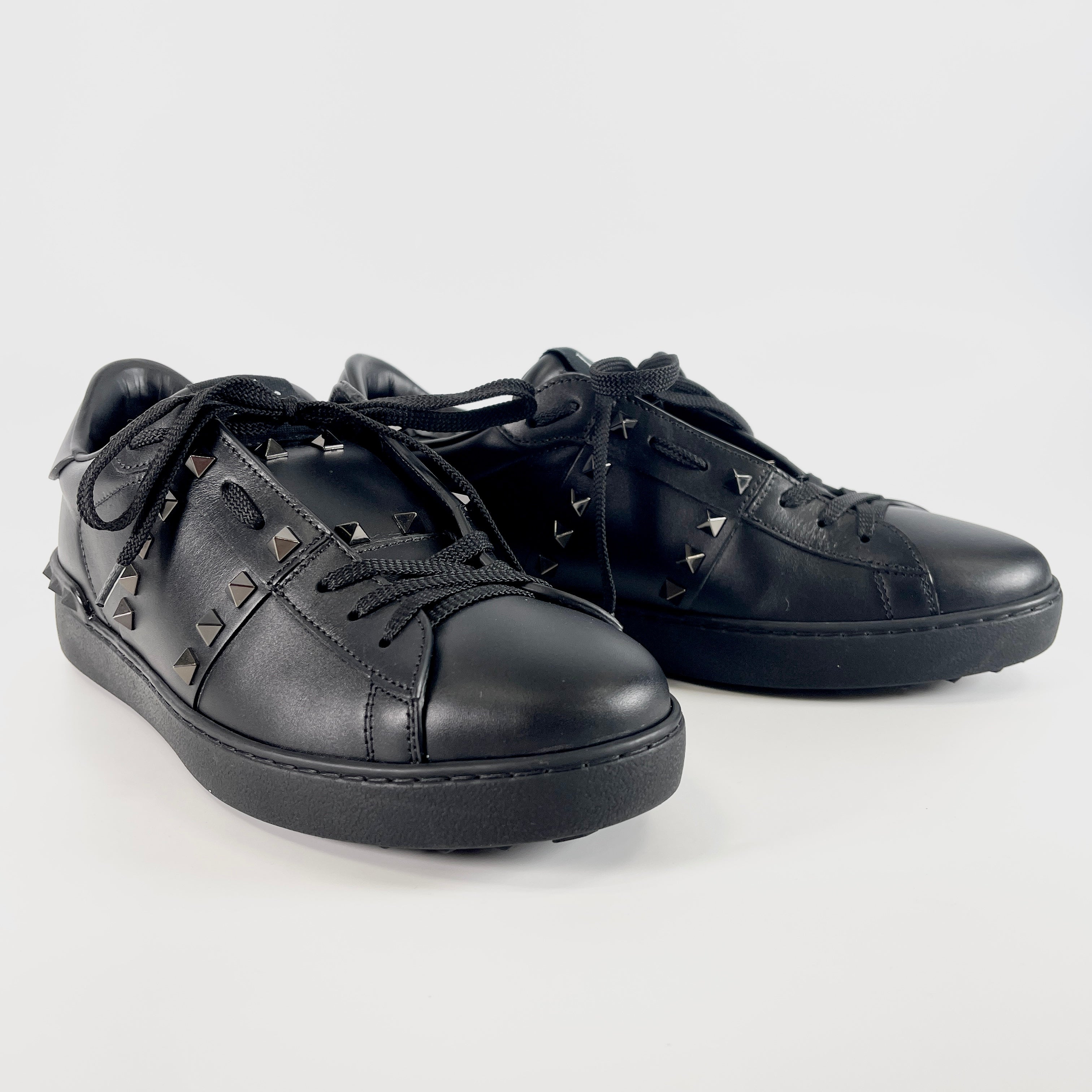 2604 secondhand VALENTINO Garavani leather sneakers 42 Men's black TR931Y2 Rockstud