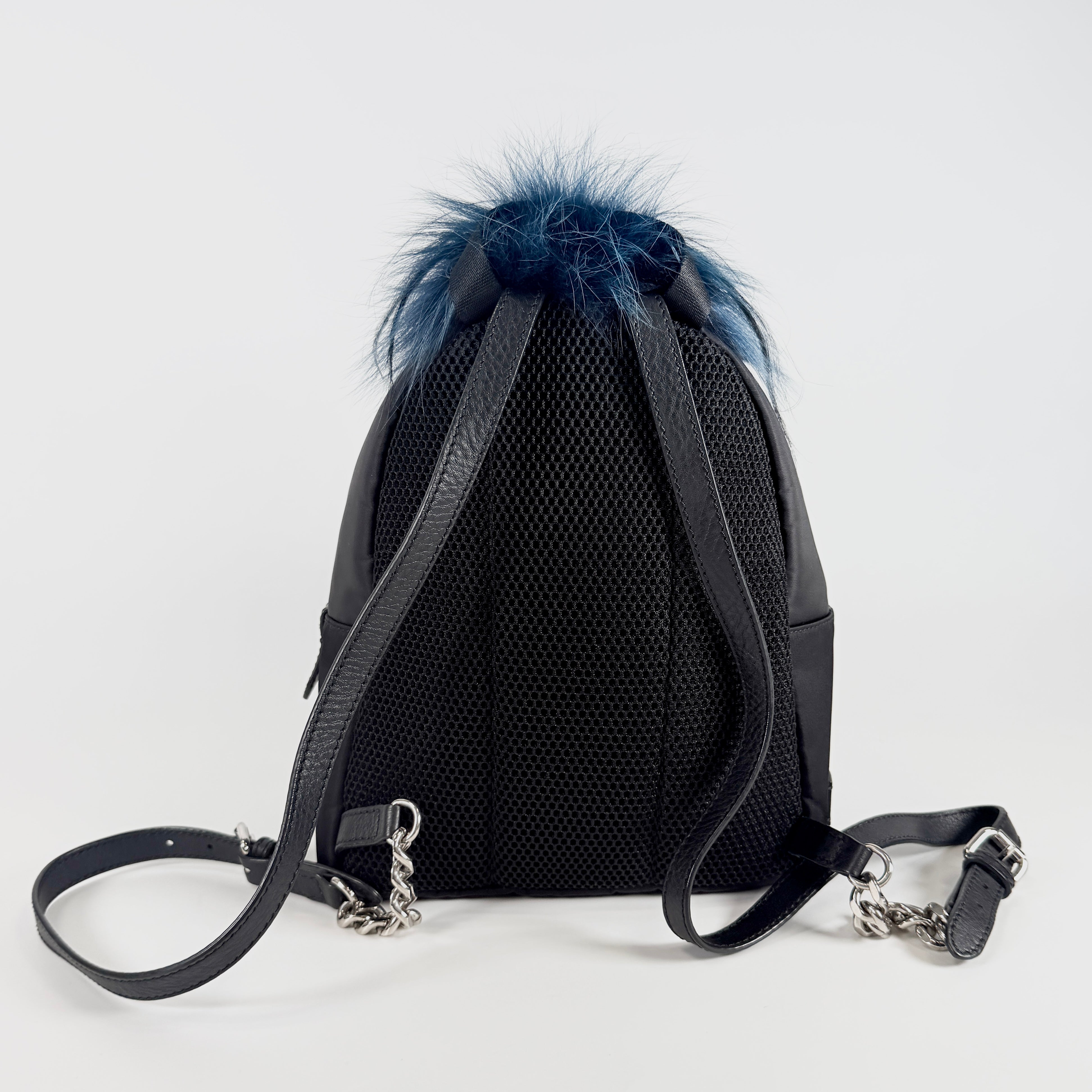 2608 secondhand FENDI bag backpack