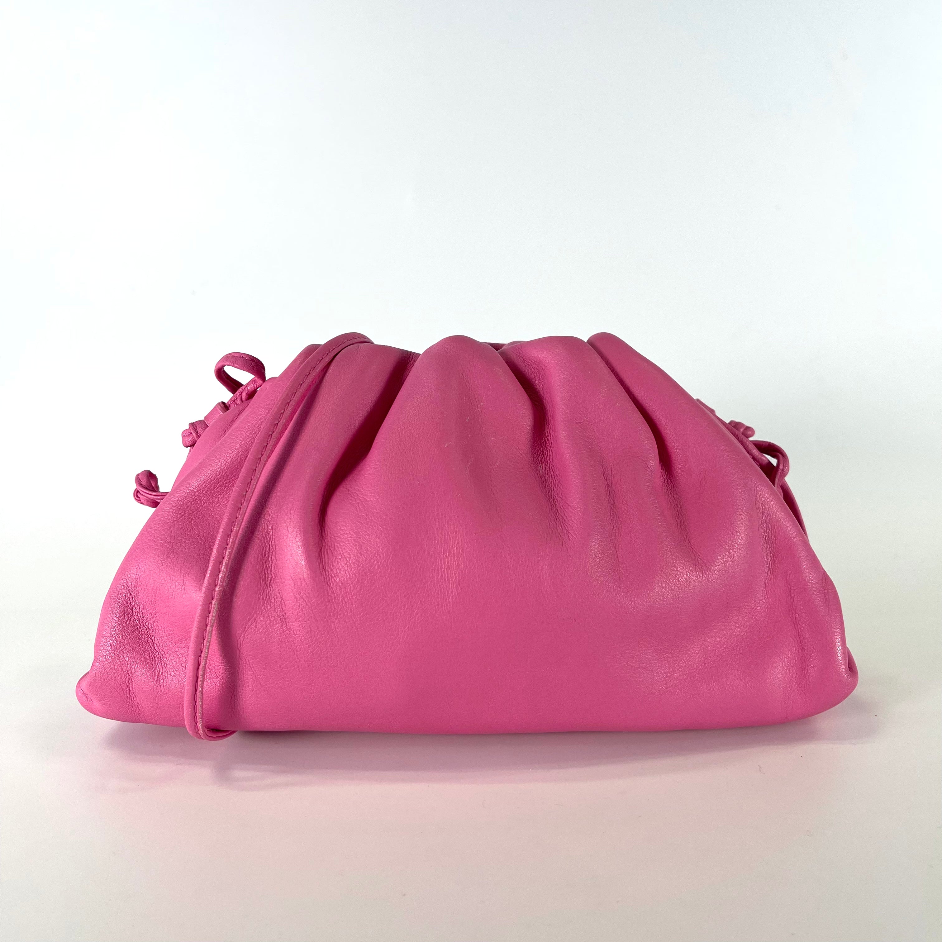 2512 secondhand  BOTTEGA VENETA pink pouch