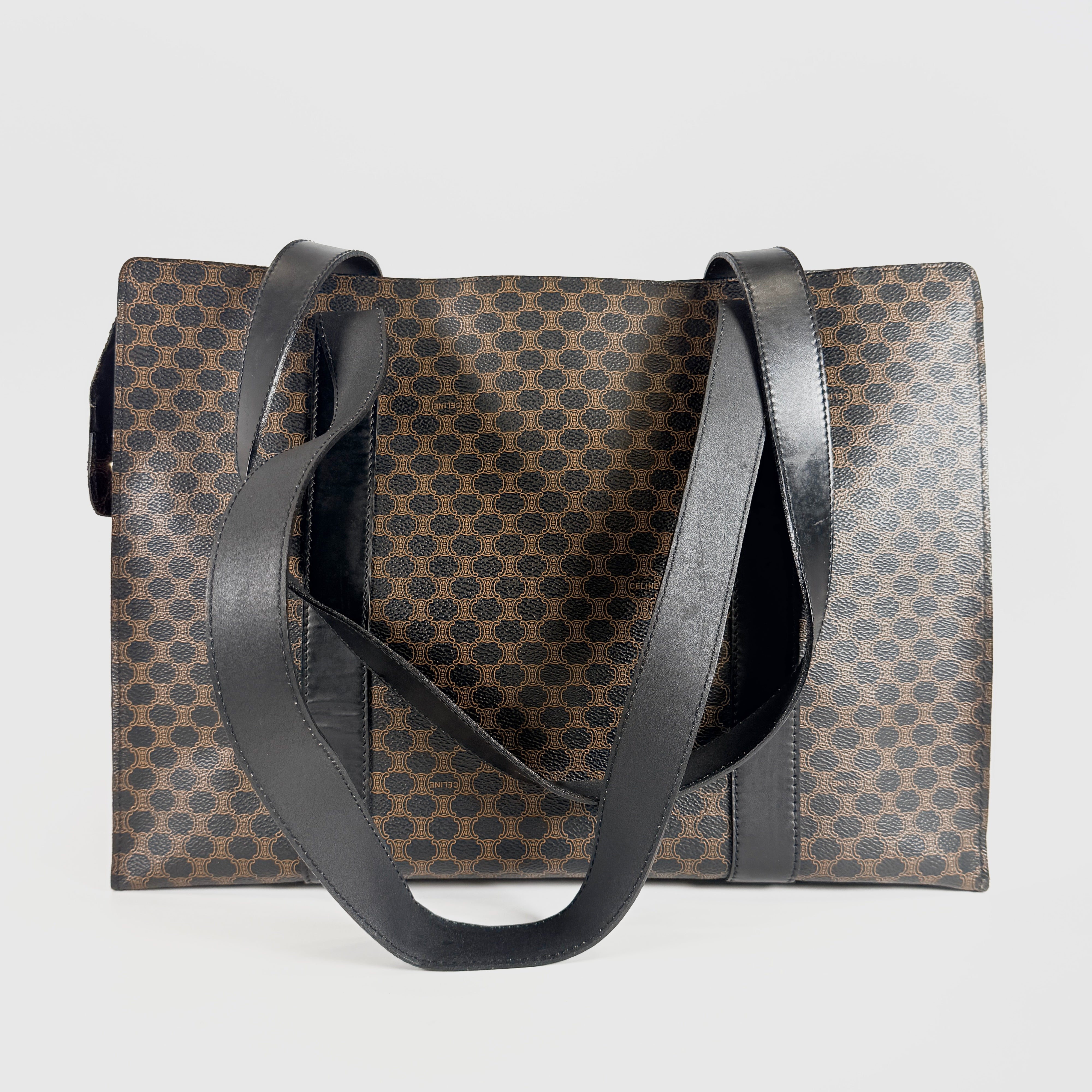 2607 secondhand CELINE Macadam Shoulder bag