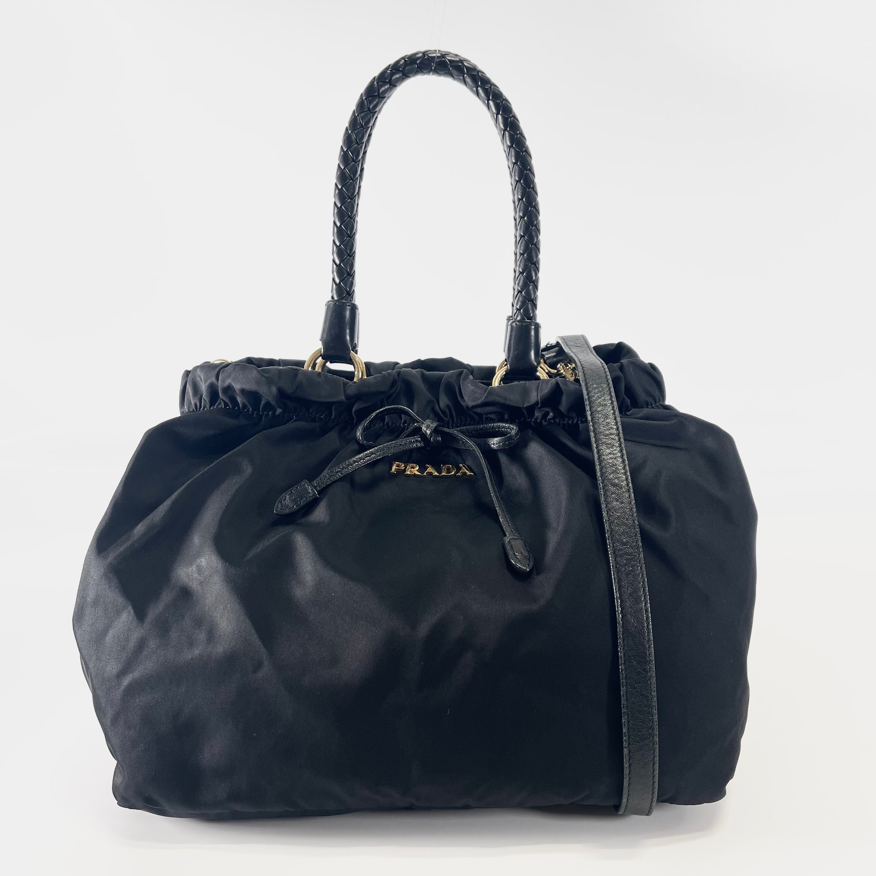 2603 secondhand PRADA hand bag