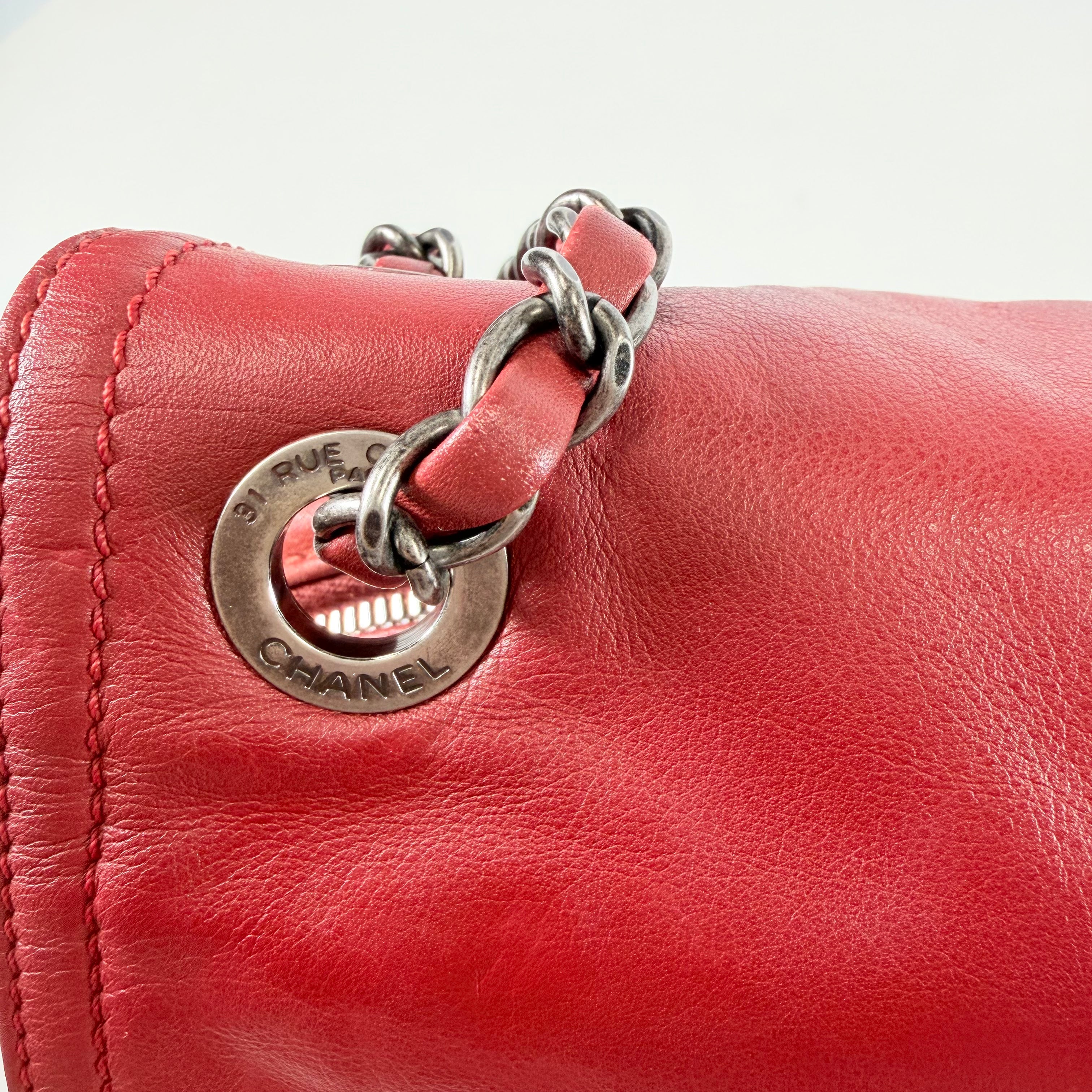 2607 secondhand CHANEL The Mick chain Tote Bag Red lambskin Silver metal fittings 15