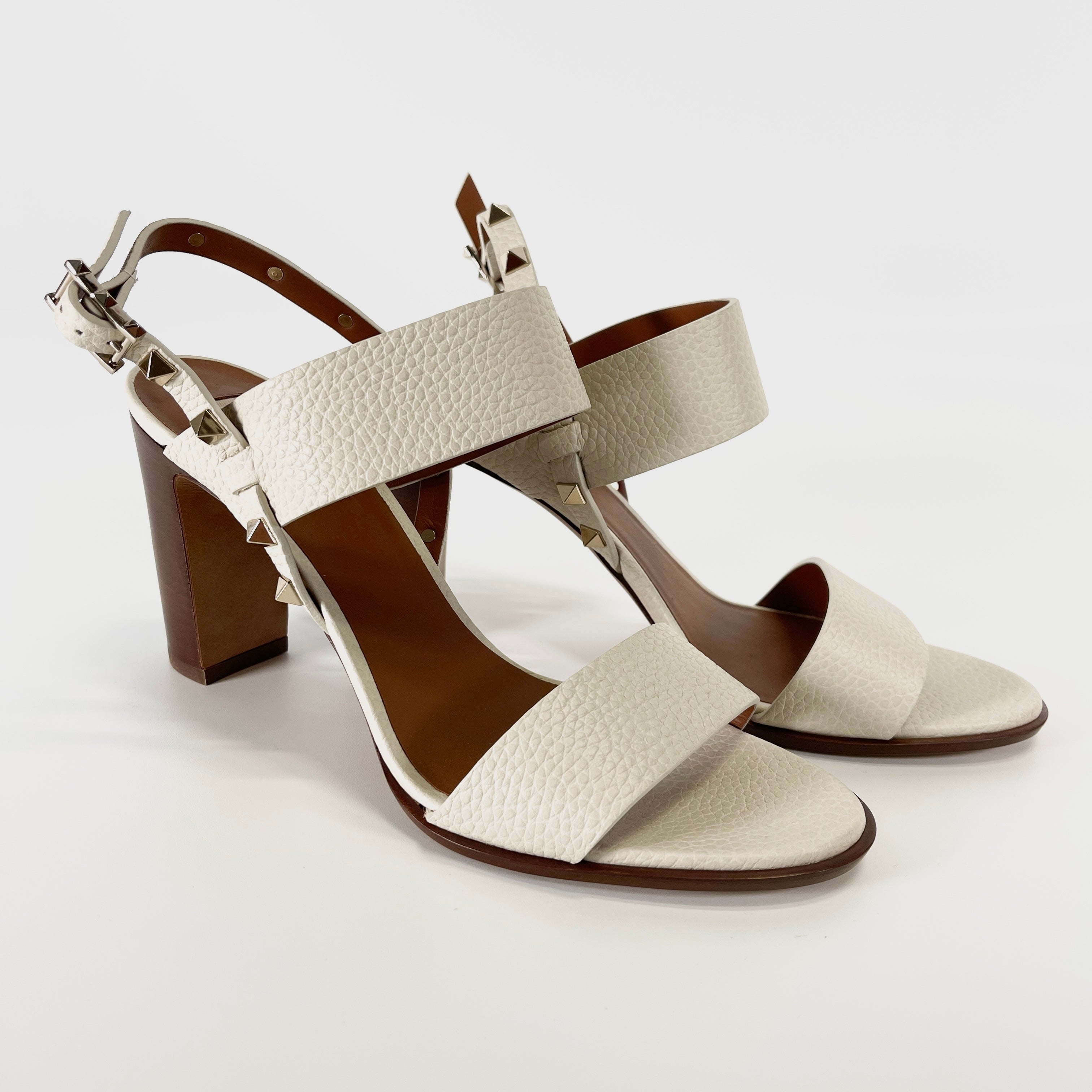2601 secondhand VALENTINO Garavani Rockstud leather Sandals 39 1/2 Women's ivory × Brown