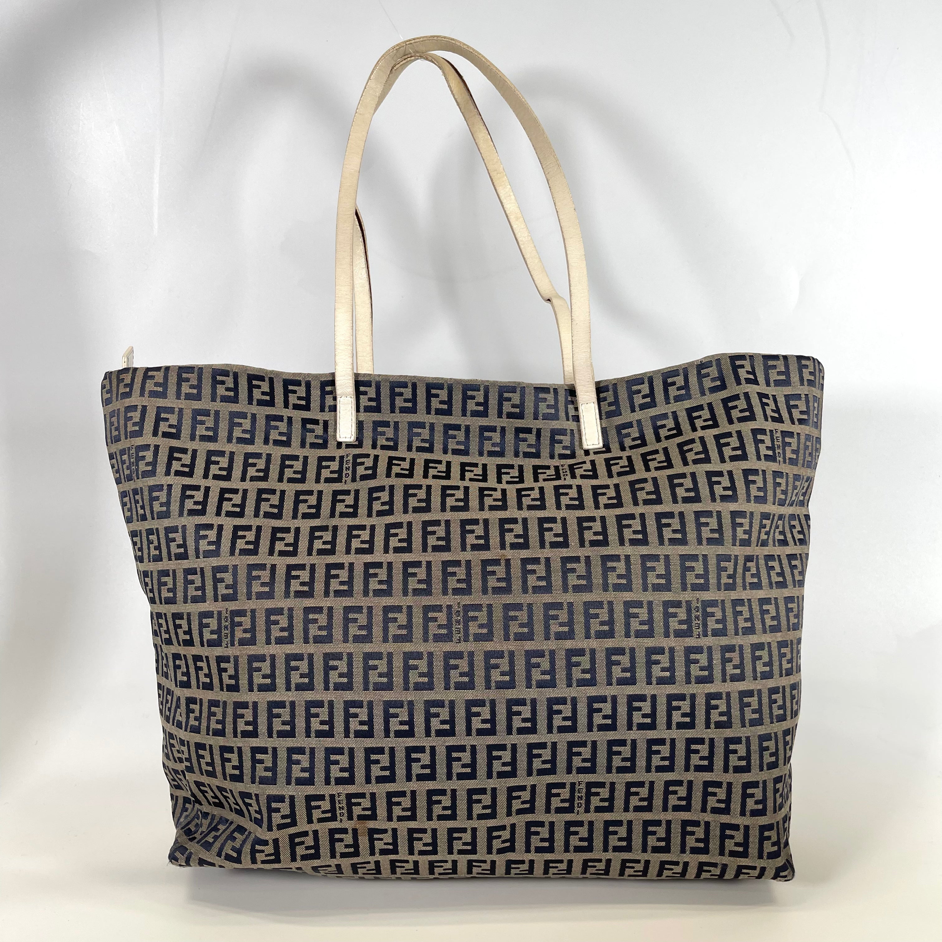 2511 FENDI Zucchino Tote Bag