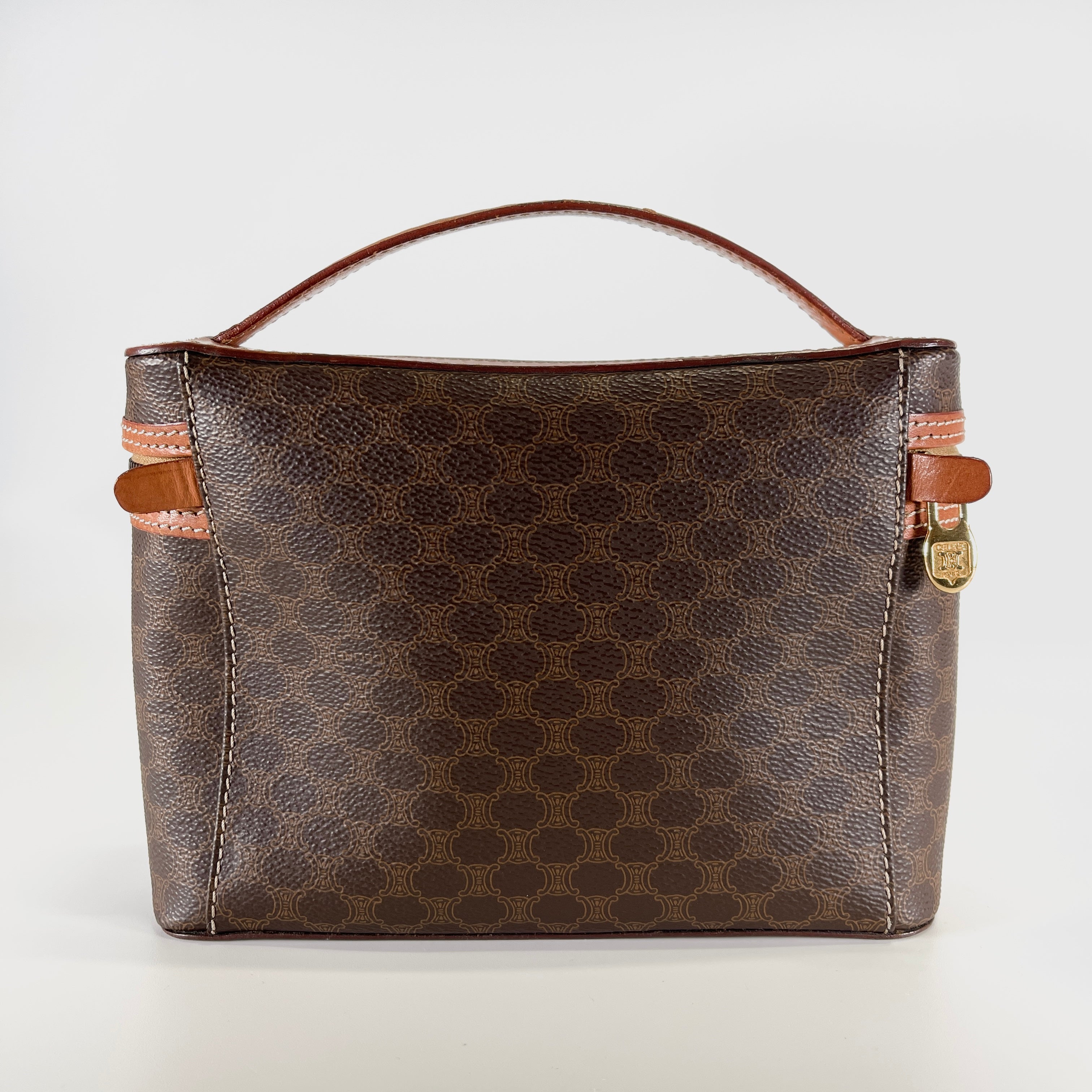 2605 secondhand CELINE Macadam hand bag