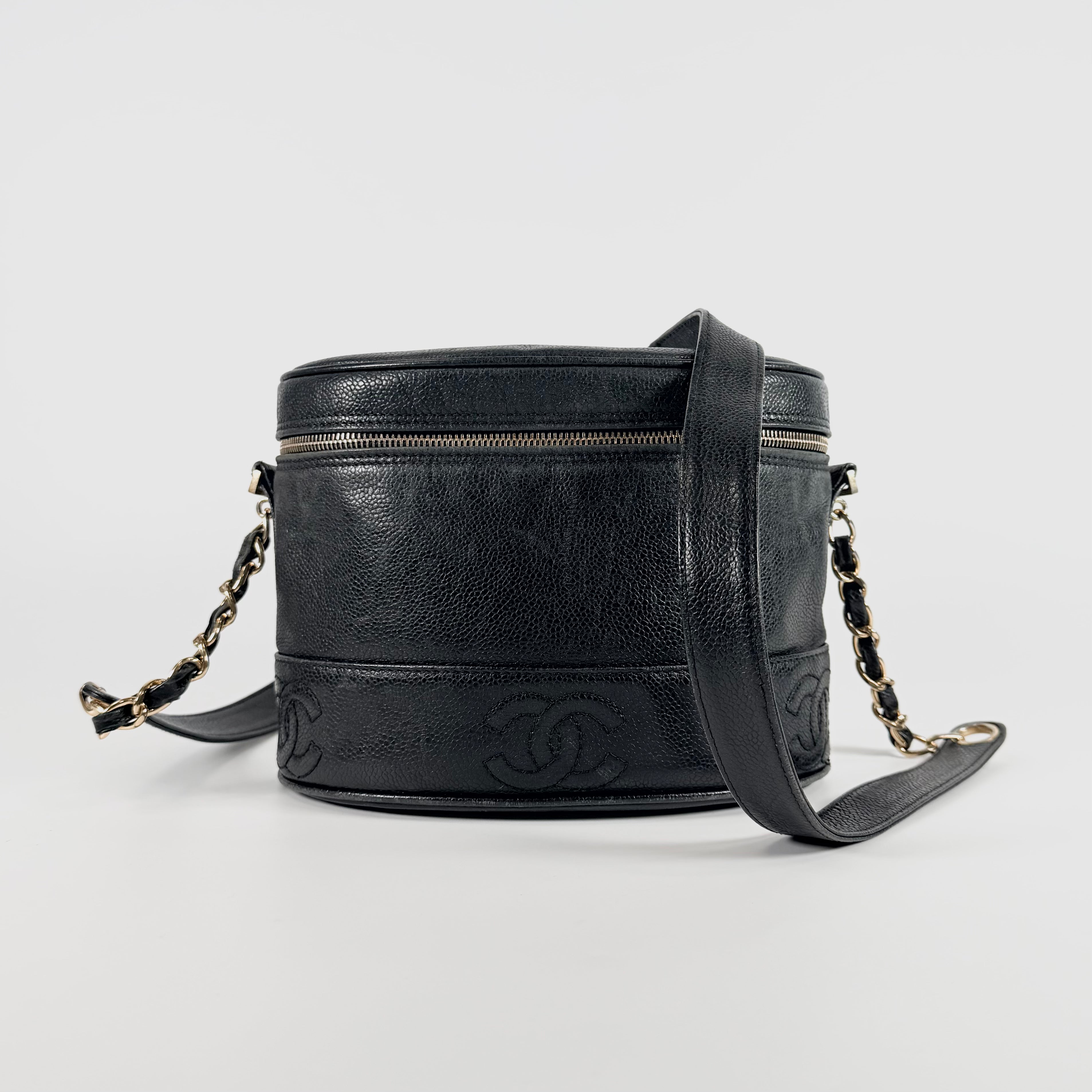2606 secondhand CHANEL caviar Vanity shoulder black 4