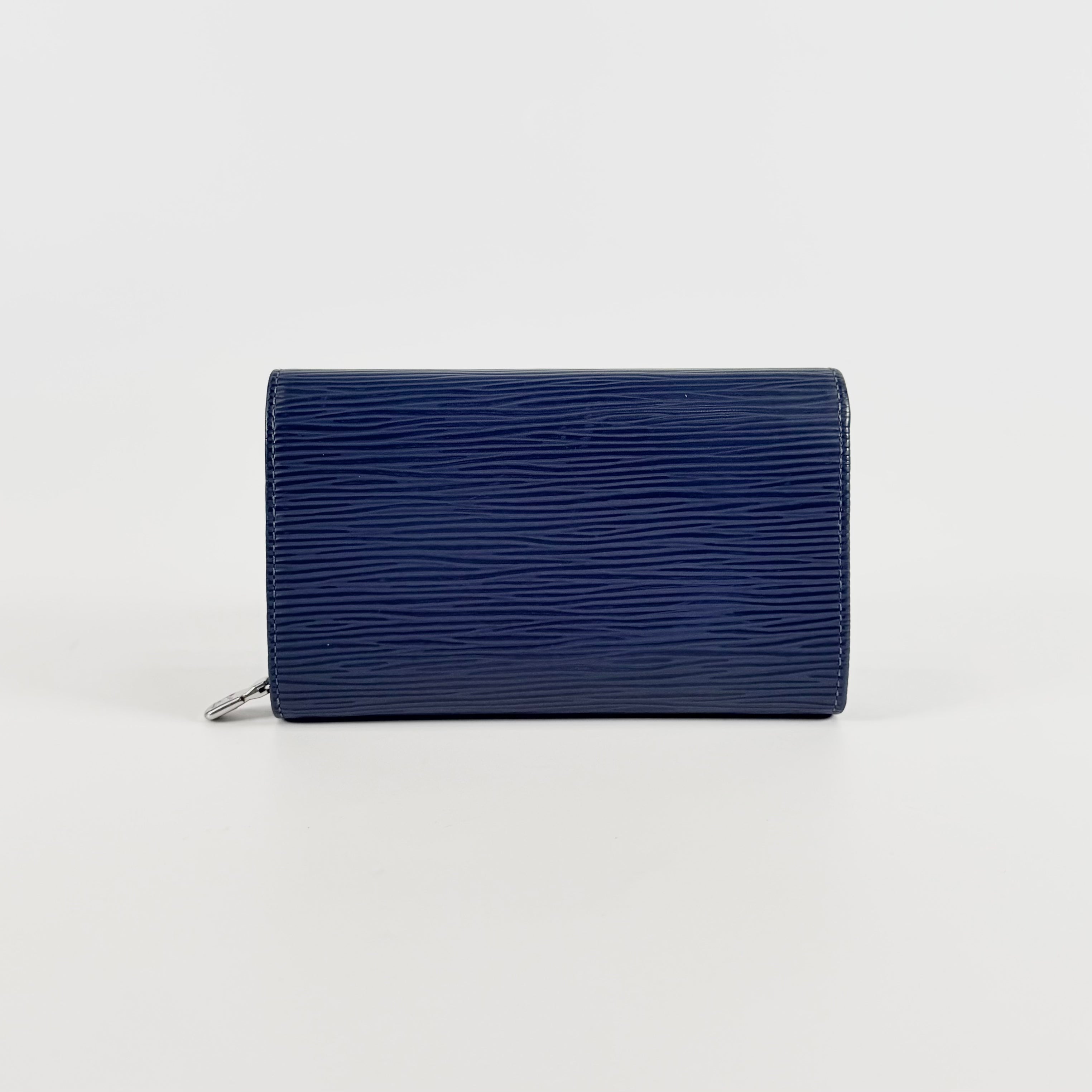 2608 secondhand LV Epi Portefeuille Zippy Blue