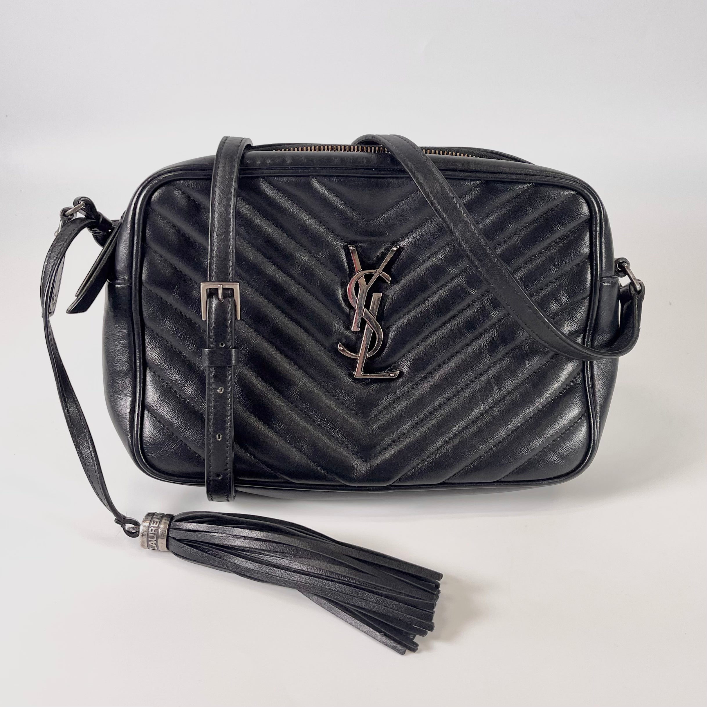 2512 secondhand  SAINTLAURENT Saint Laurent Lou