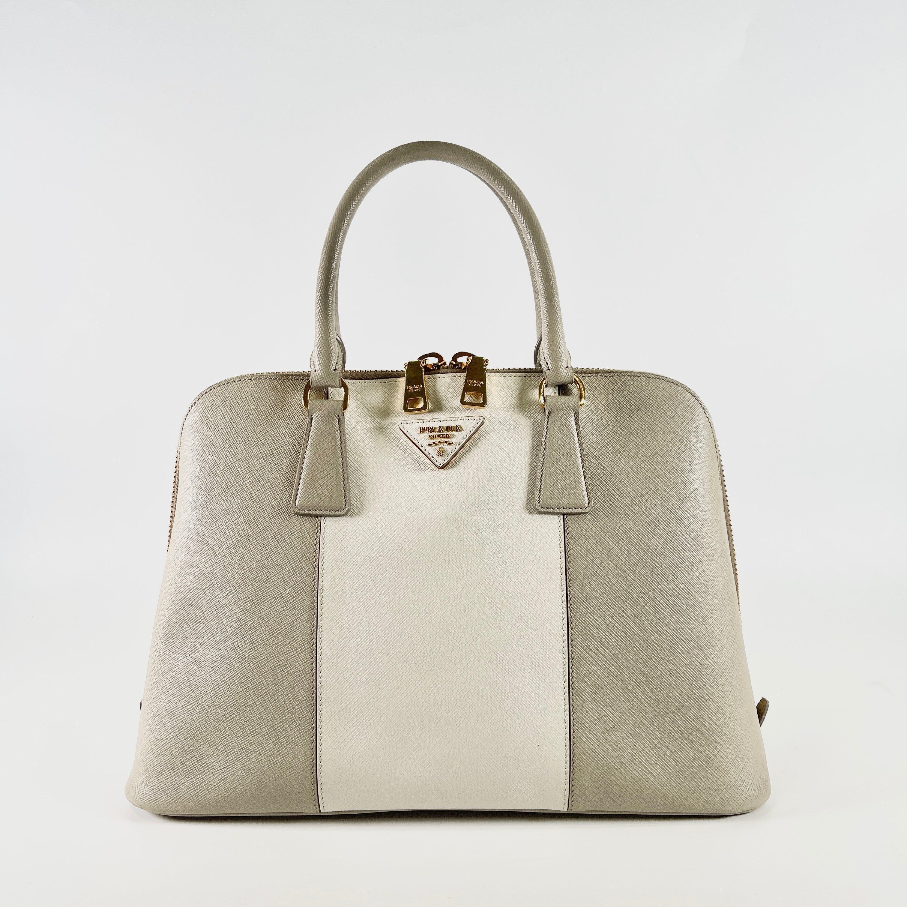 2602 secondhand PRADA Triangle Logo plate hand bag leather gray ×