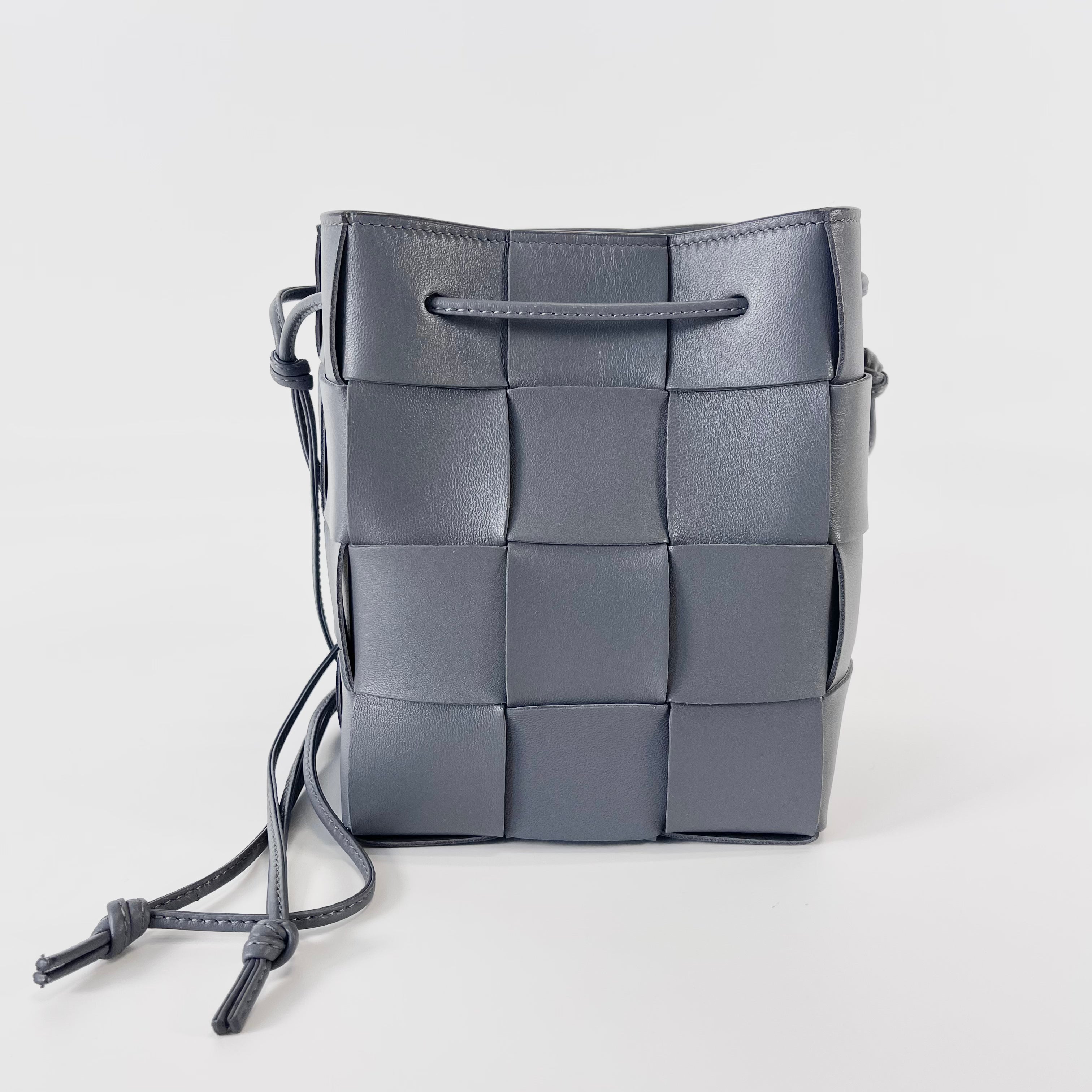 2602 secondhand BOTTEGAVENETA purse shoulder gray