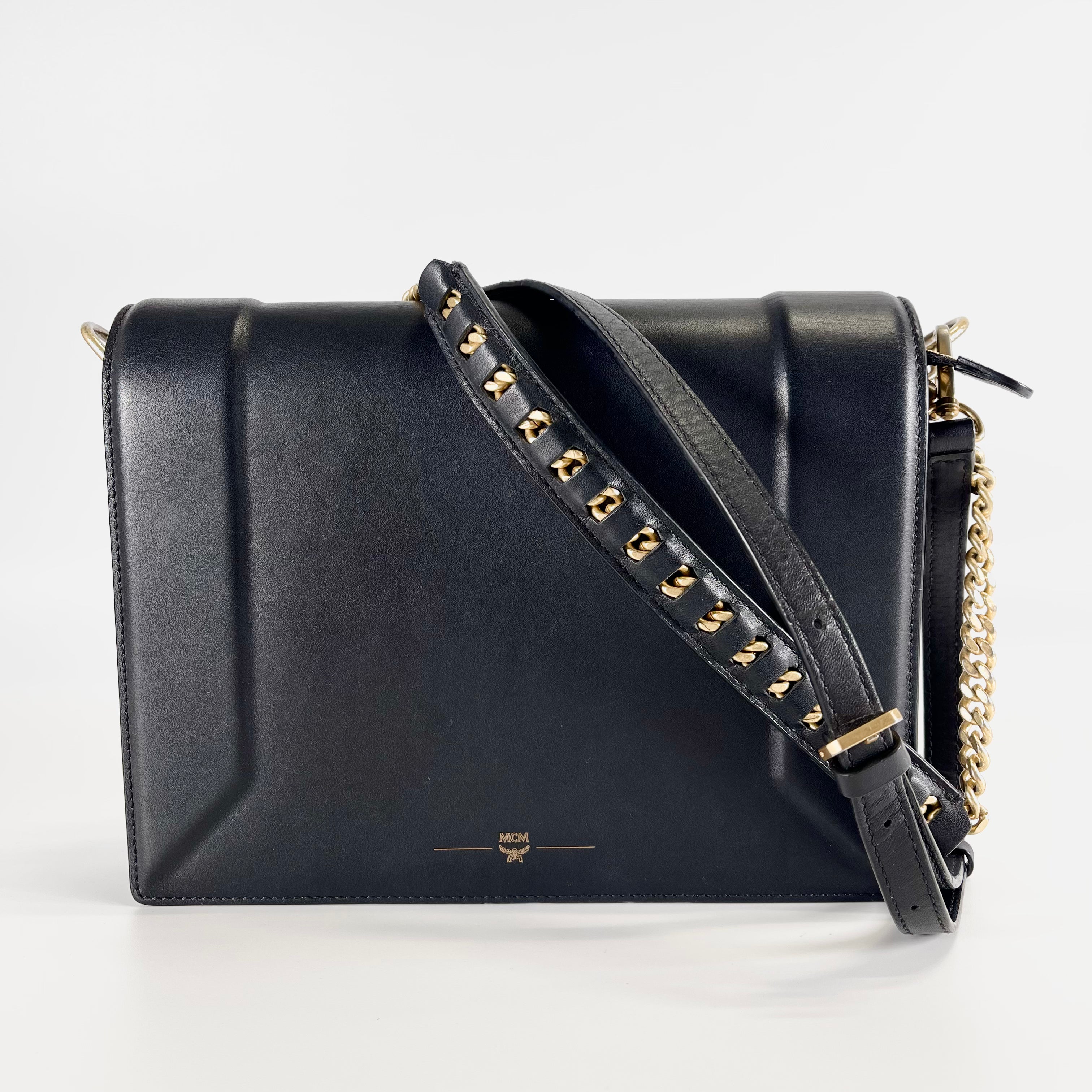 2603 secondhand MCM brand bag leather shoulder black 70