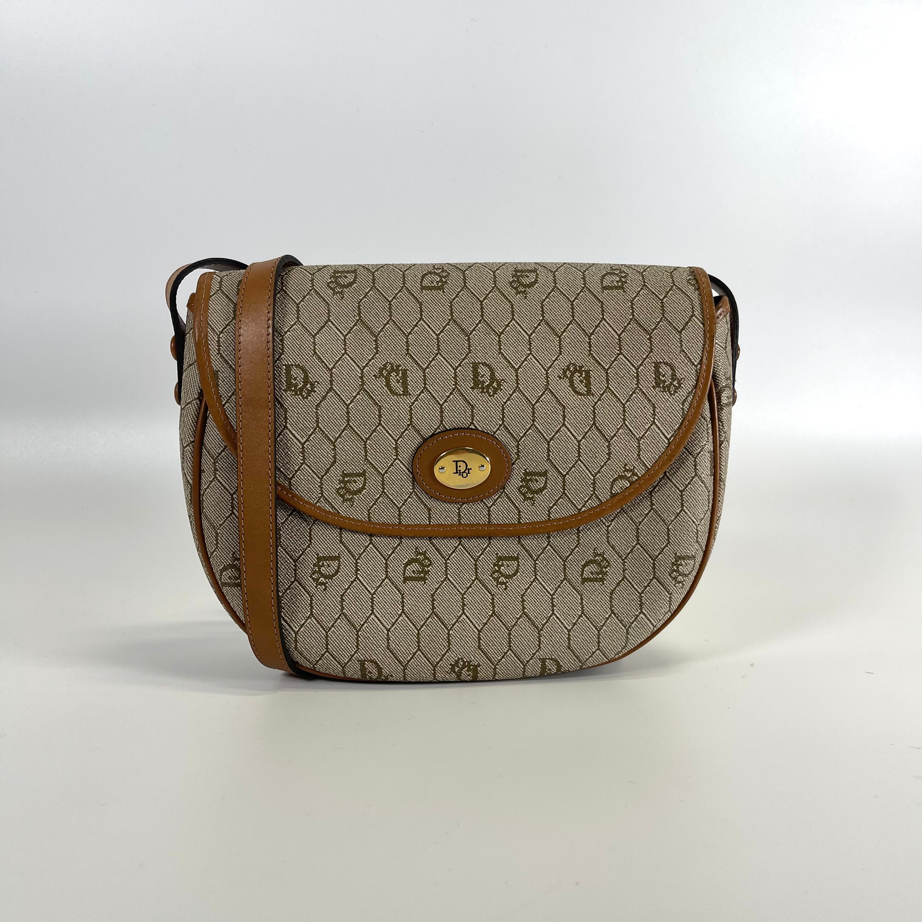 2512 secondhand  CD Shoulder bag / Crossbody Bag shoulder bag