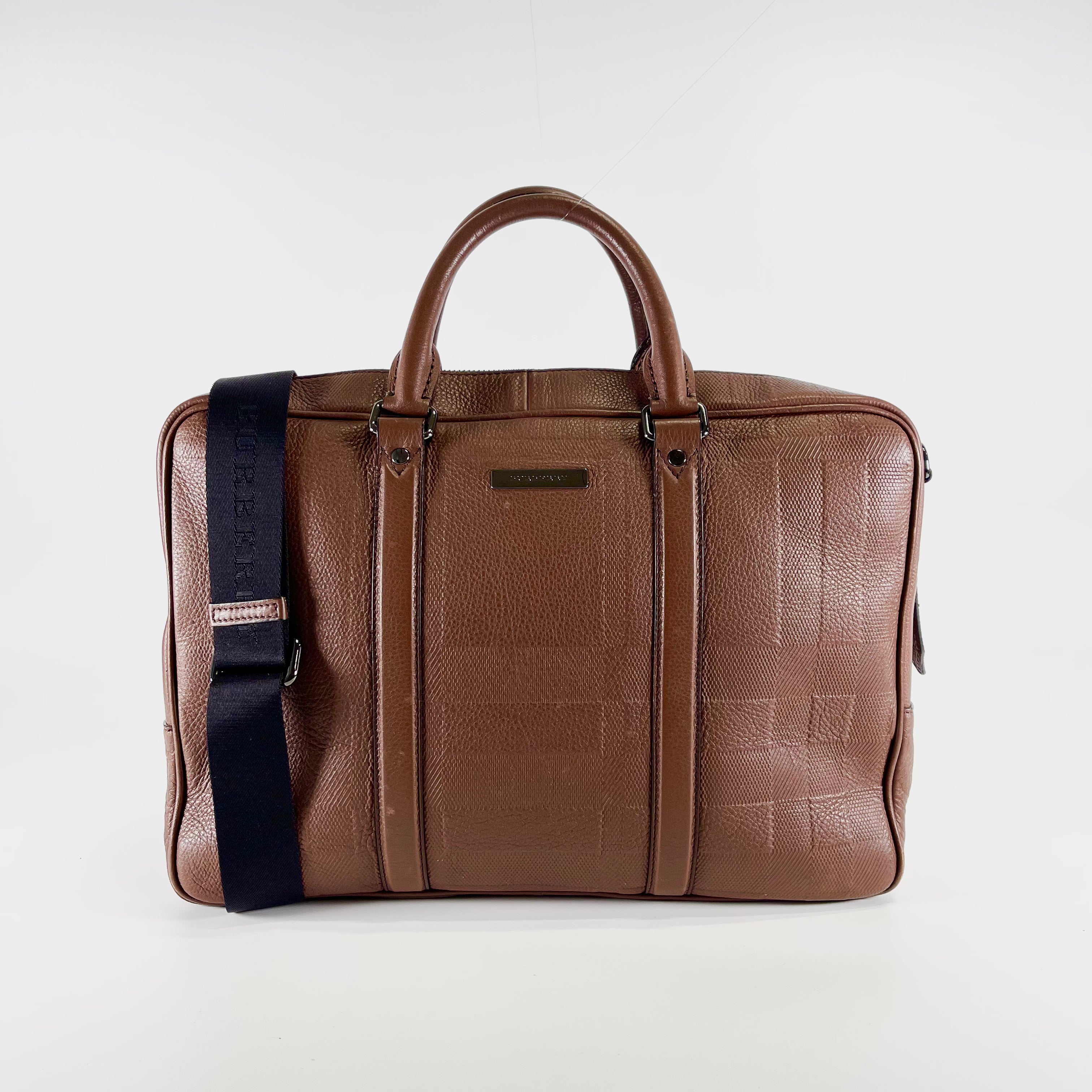 2602 secondhand BURBERRY Briefs case