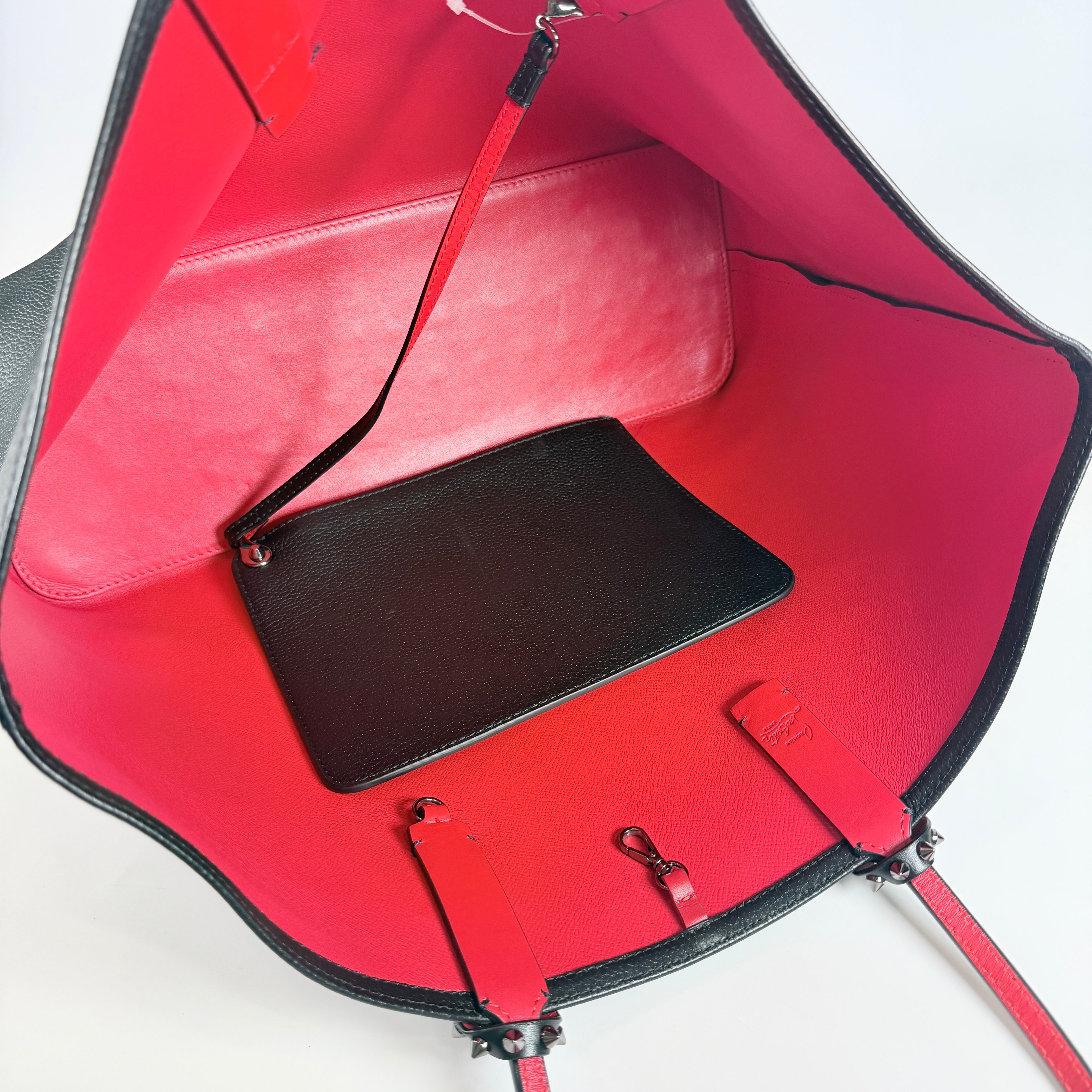 2608 secondhand Christian Louboutin Cabata Tote Bag With Pouch