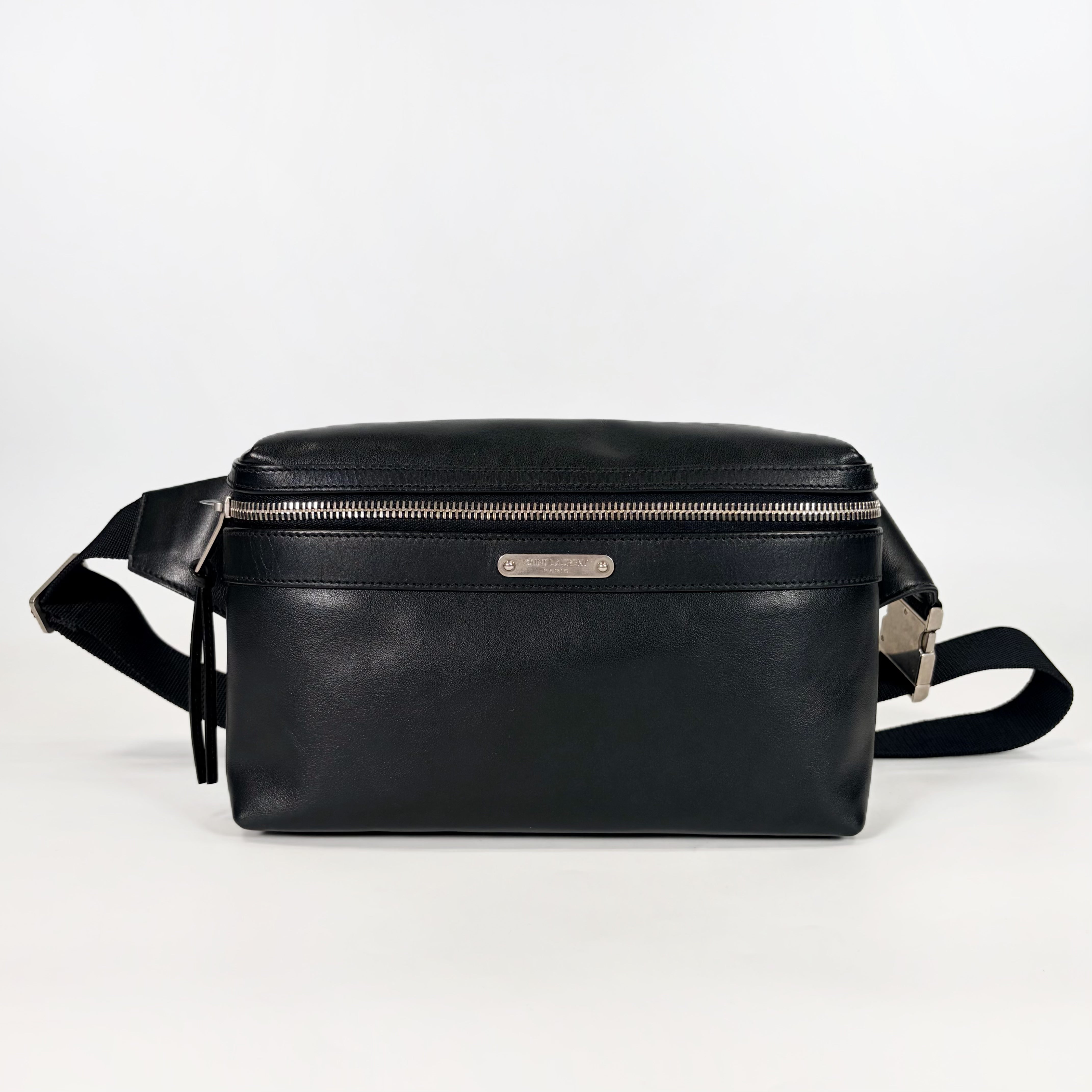 2604 secondhand SAINTLAURENT body back