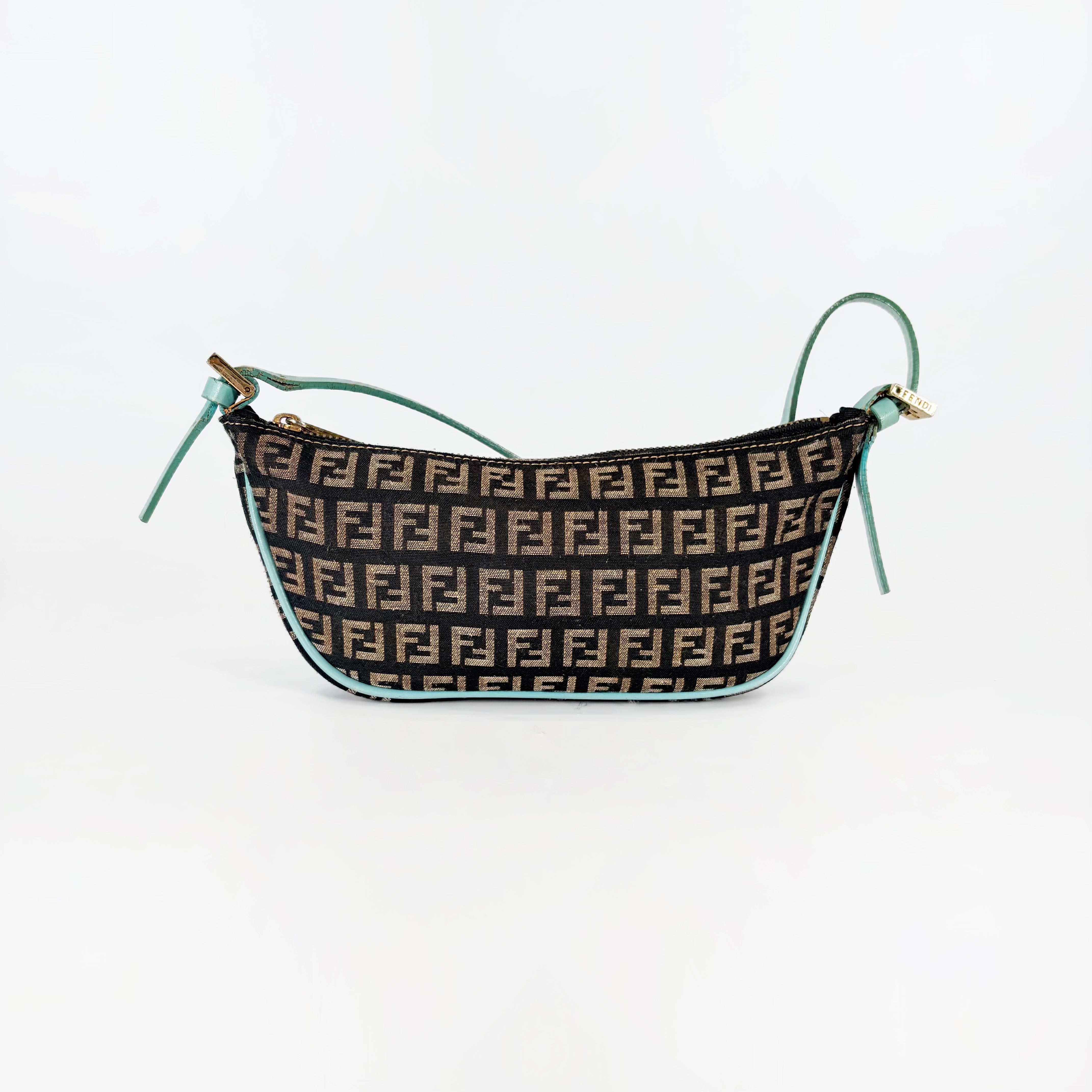 2604 secondhand FENDI 8BR133 pouch