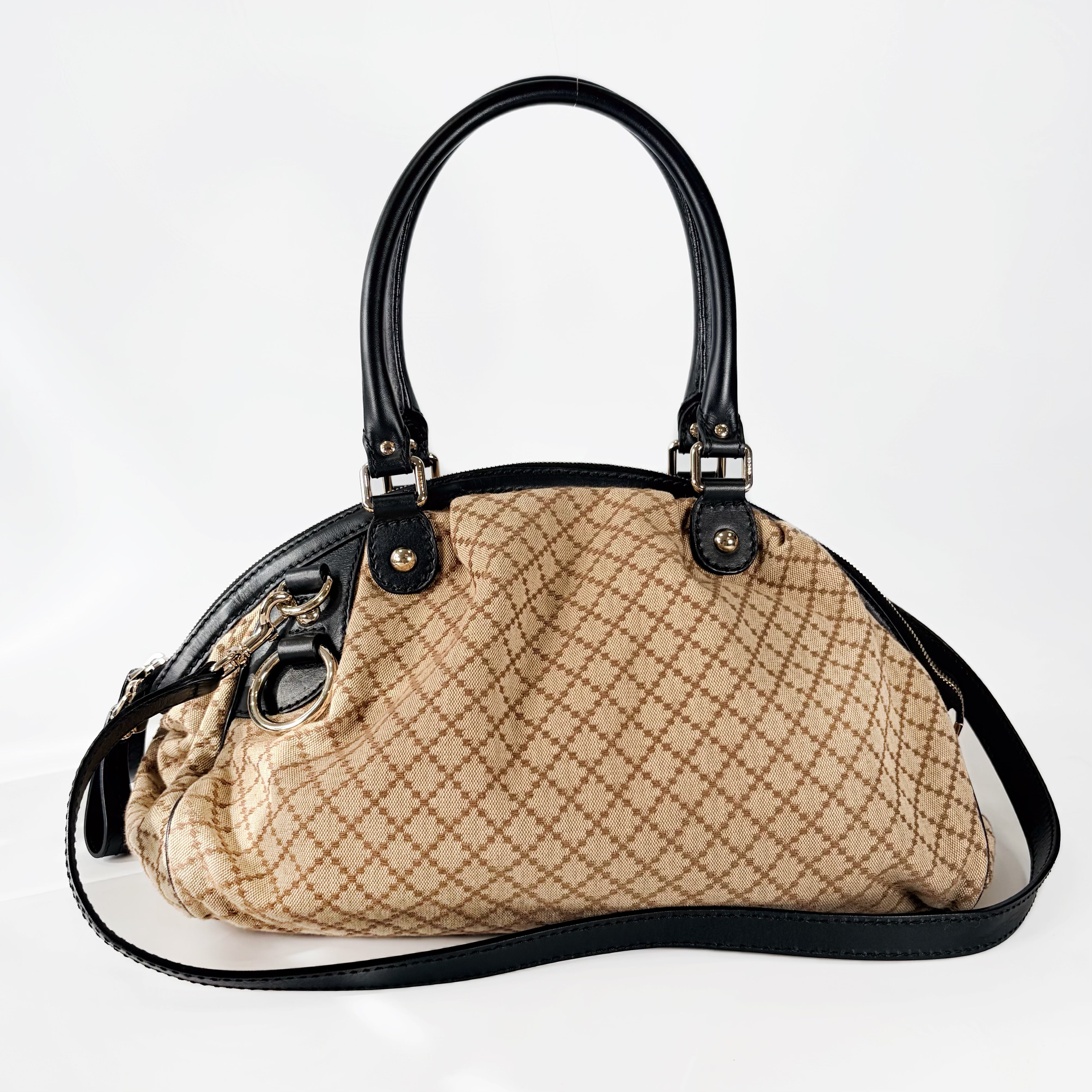 2604 secondhand GUCCI hand bag Diamante