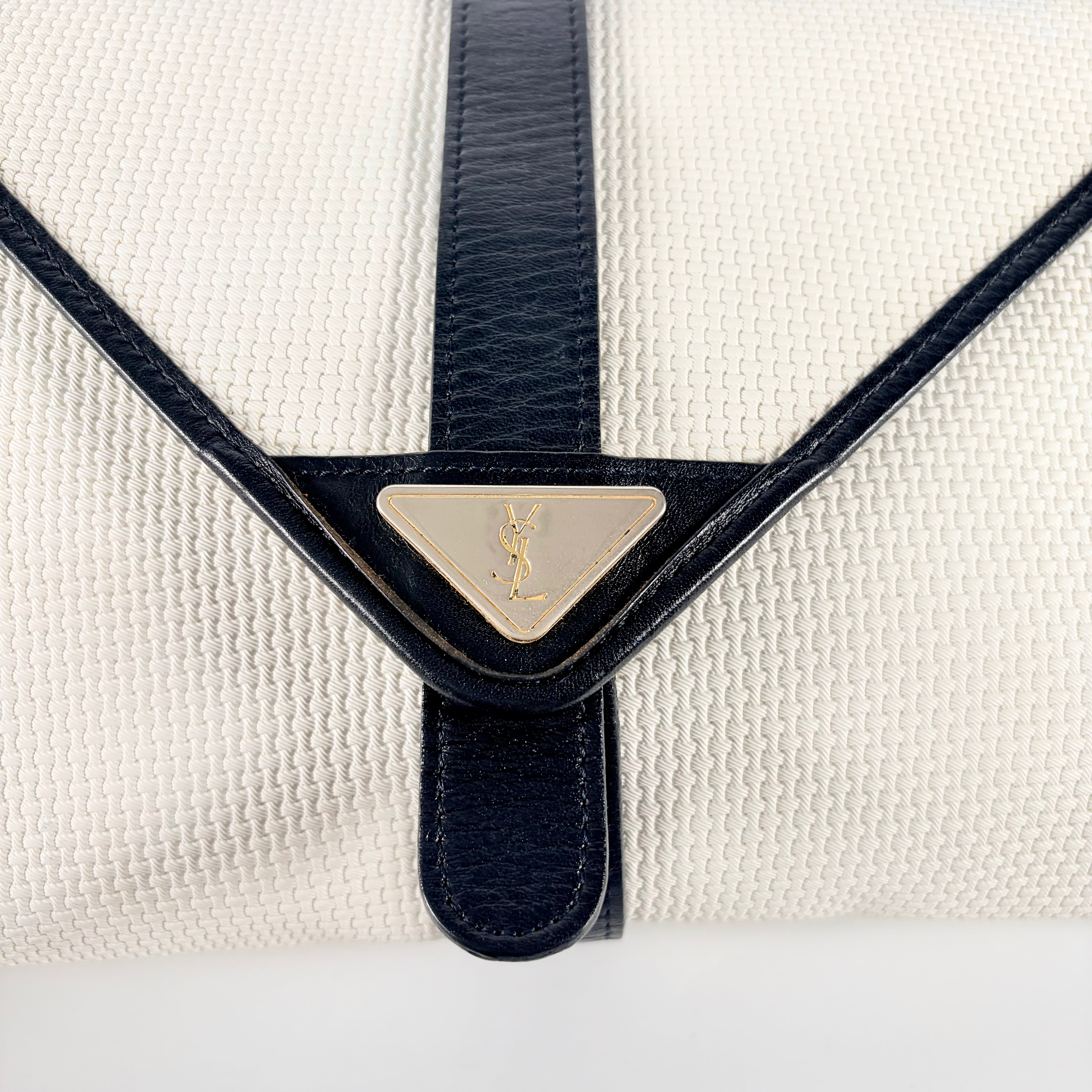 2605 secondhand SAINTLAURENT YSL Shoulder bag