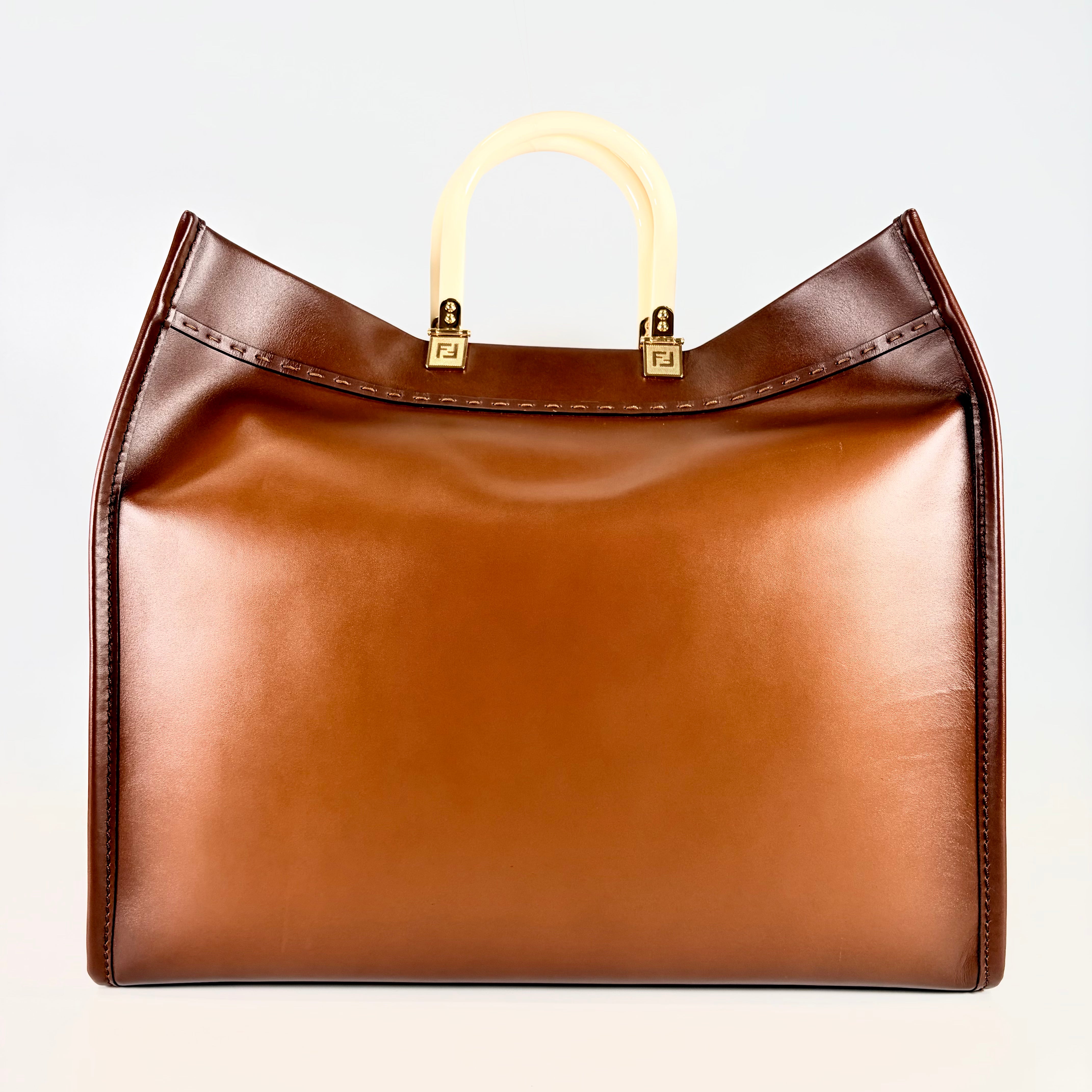 2604 secondhand FENDI Sunshine